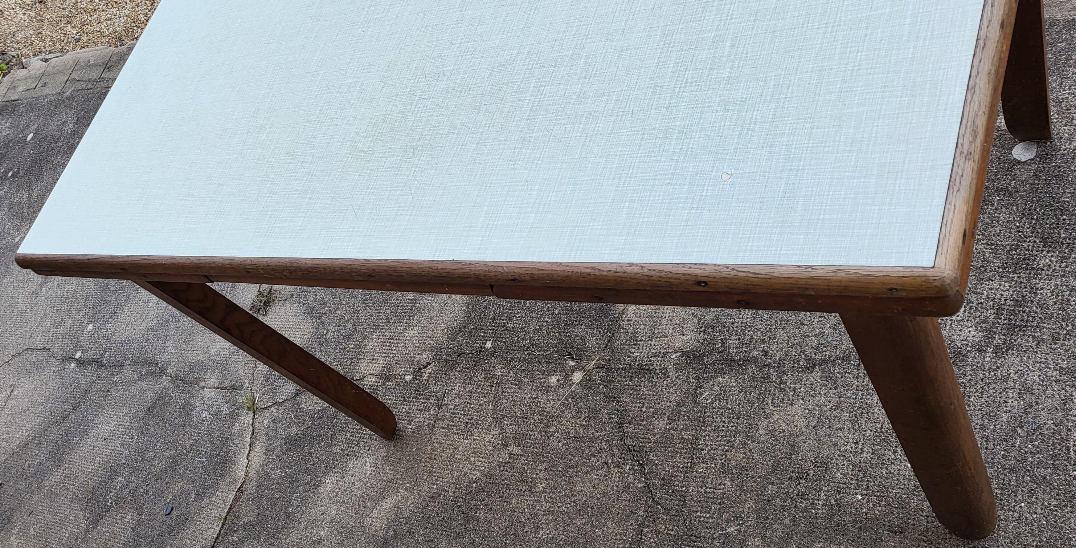 Vintage water green wood/formica table