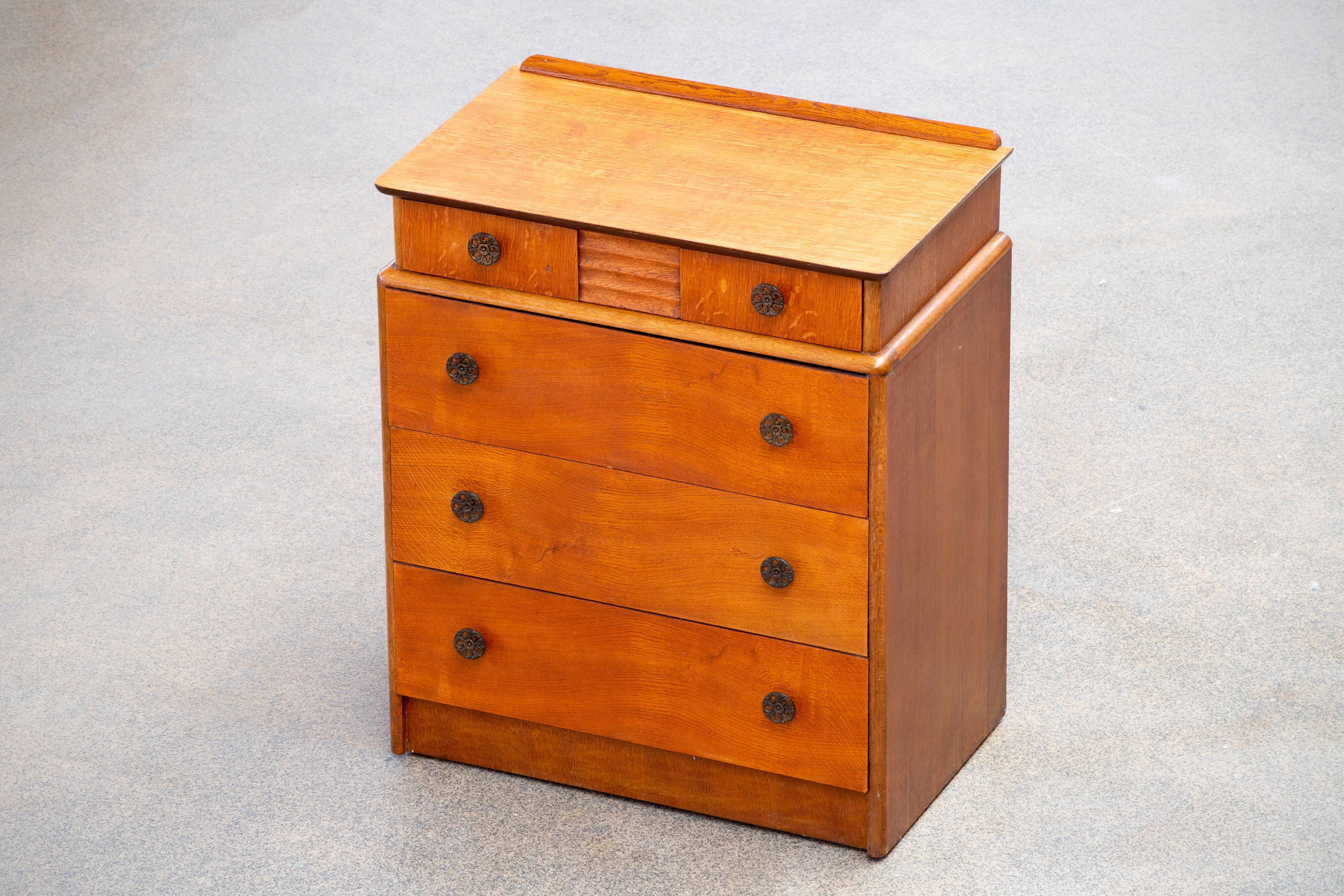 Vintage dresser 1930