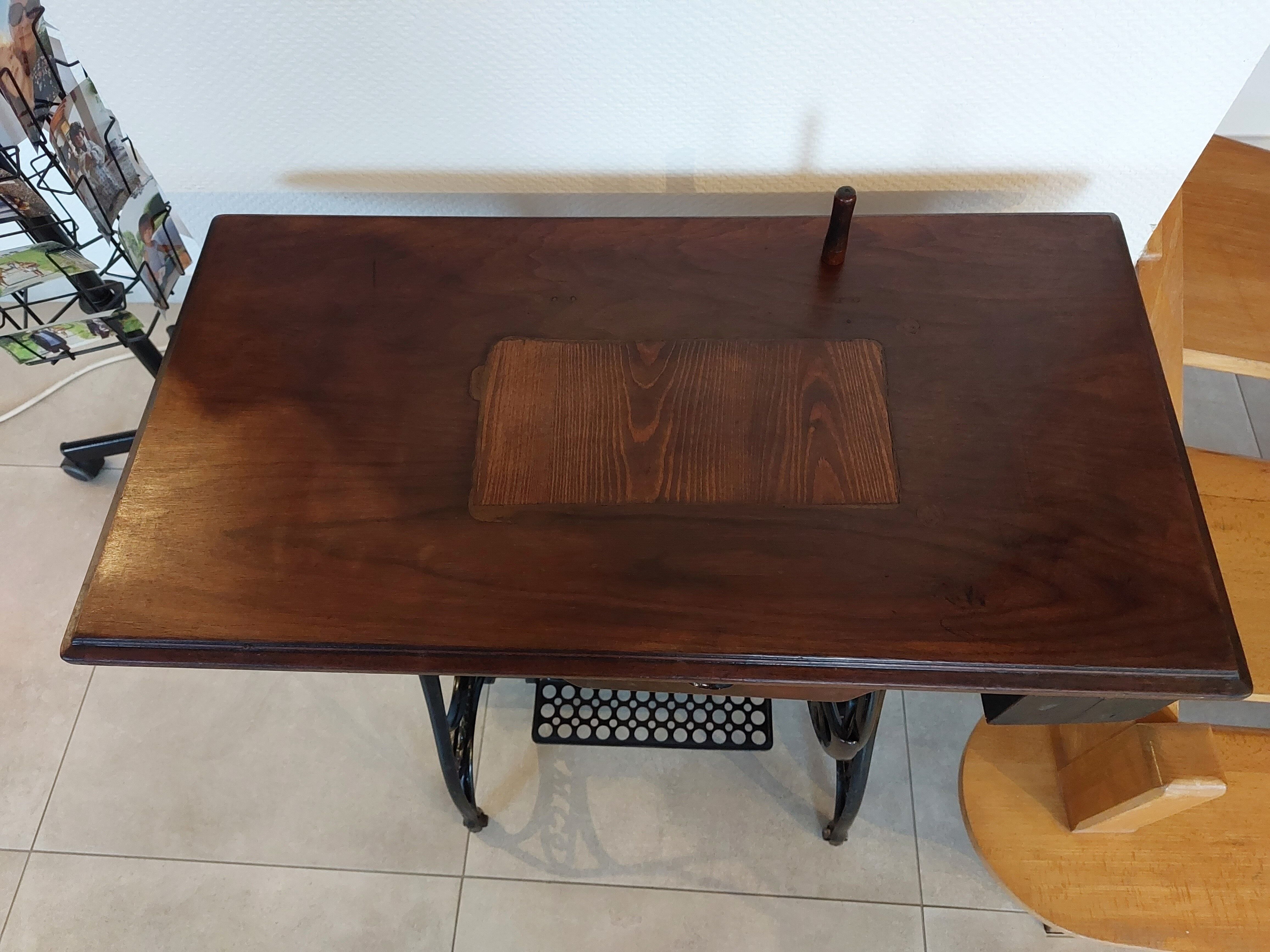 Sewing machine stand console