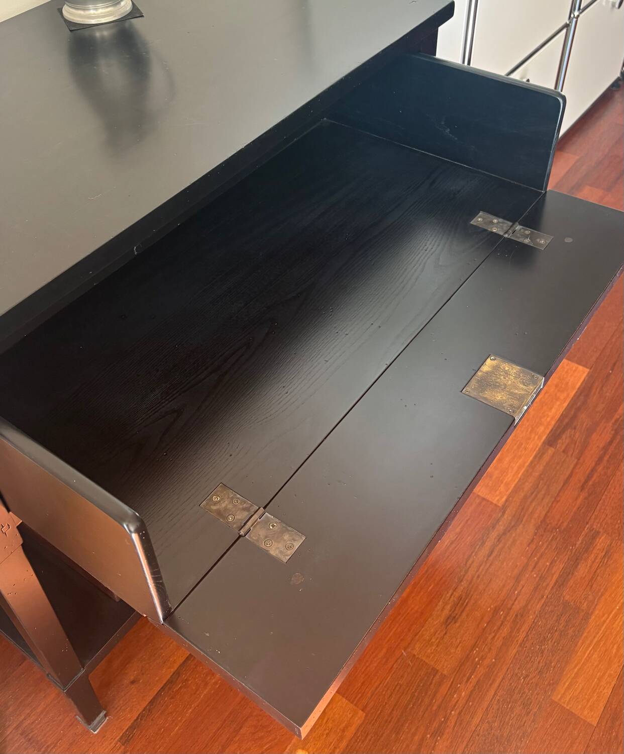 Barn “Ditectory” TV cabinet