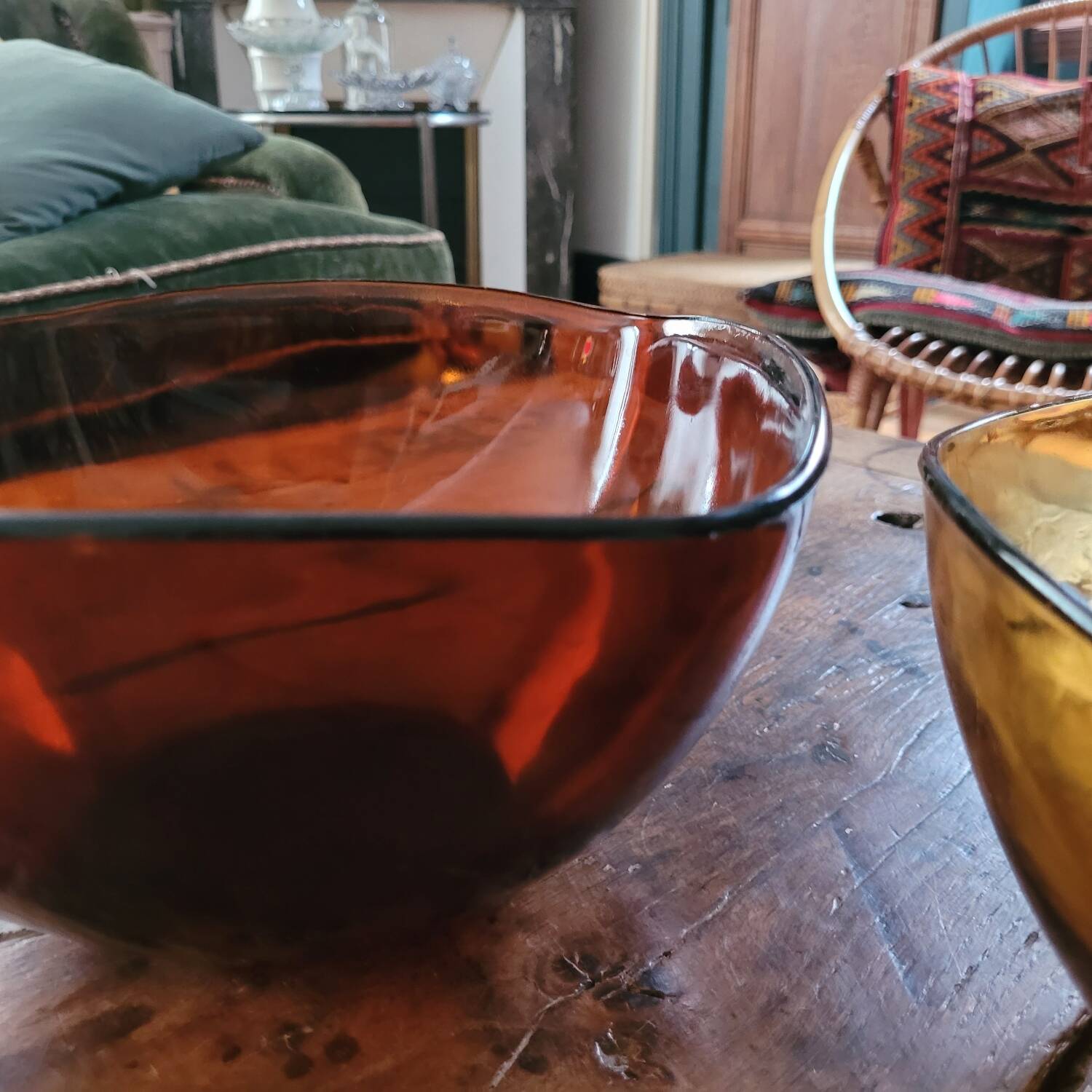 Pair of vintage amber and honey glass salad bowls – 1970s-80s
