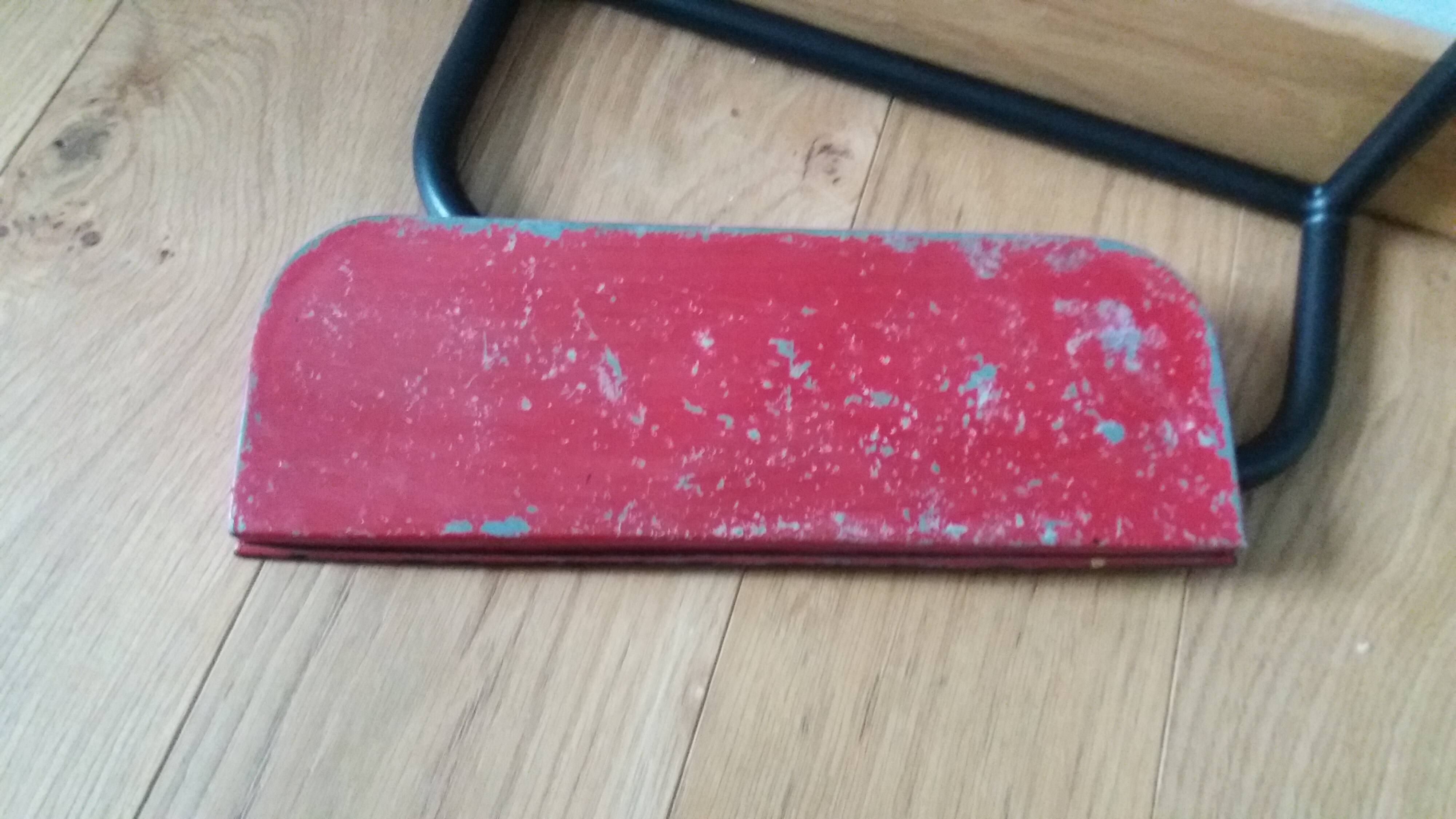 Vestiaire porte manteau boules de billard et miroir style Roger Feraud