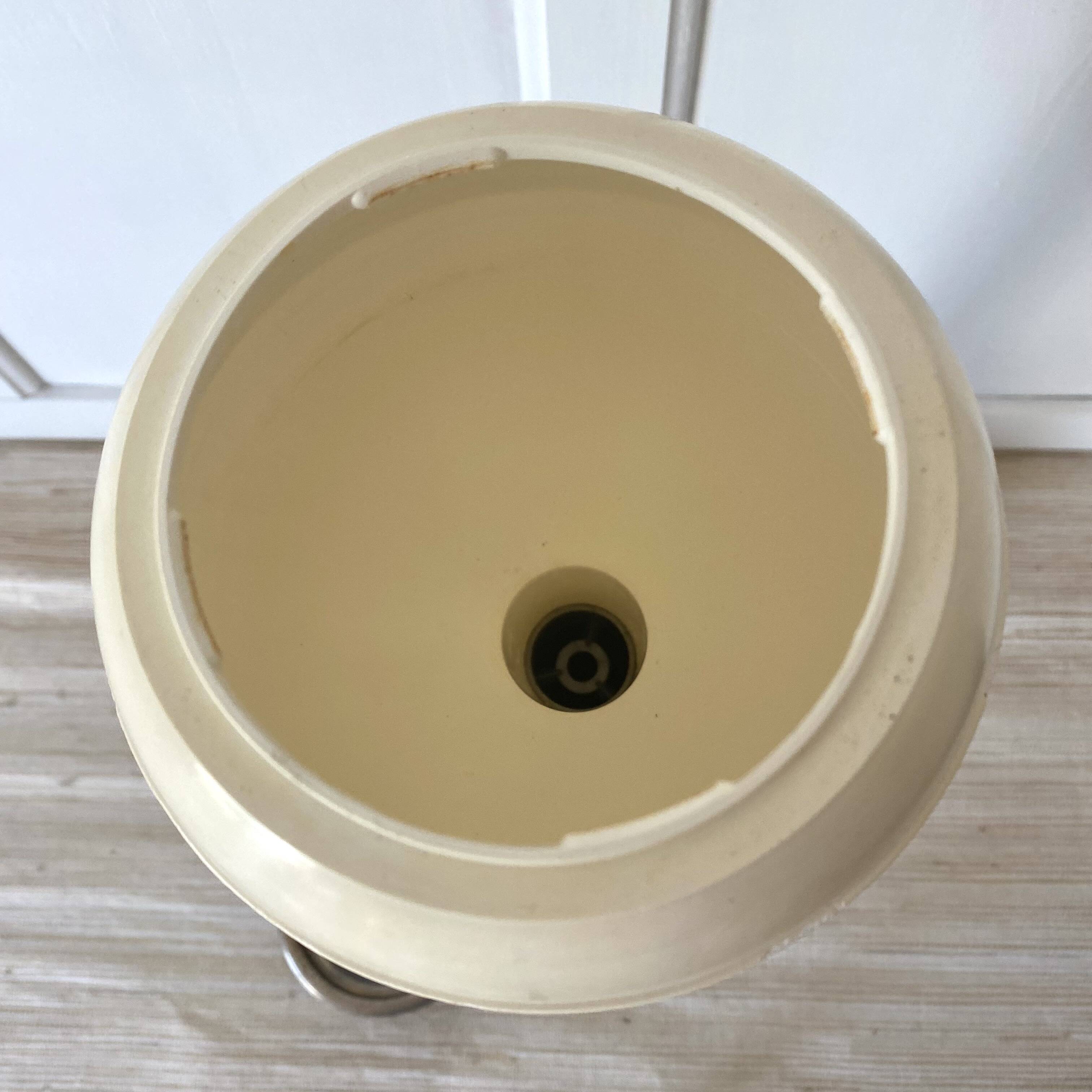 Designer ashtray on stand, space age, Italy 70s