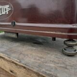 Testut old grocery store balance