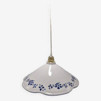 Ceramic pendant light