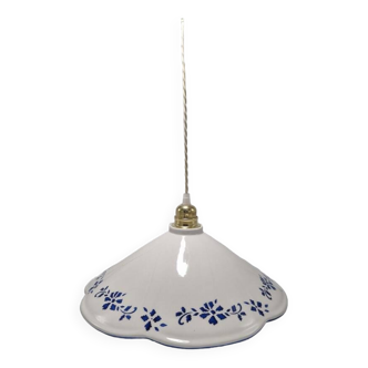 Ceramic pendant light