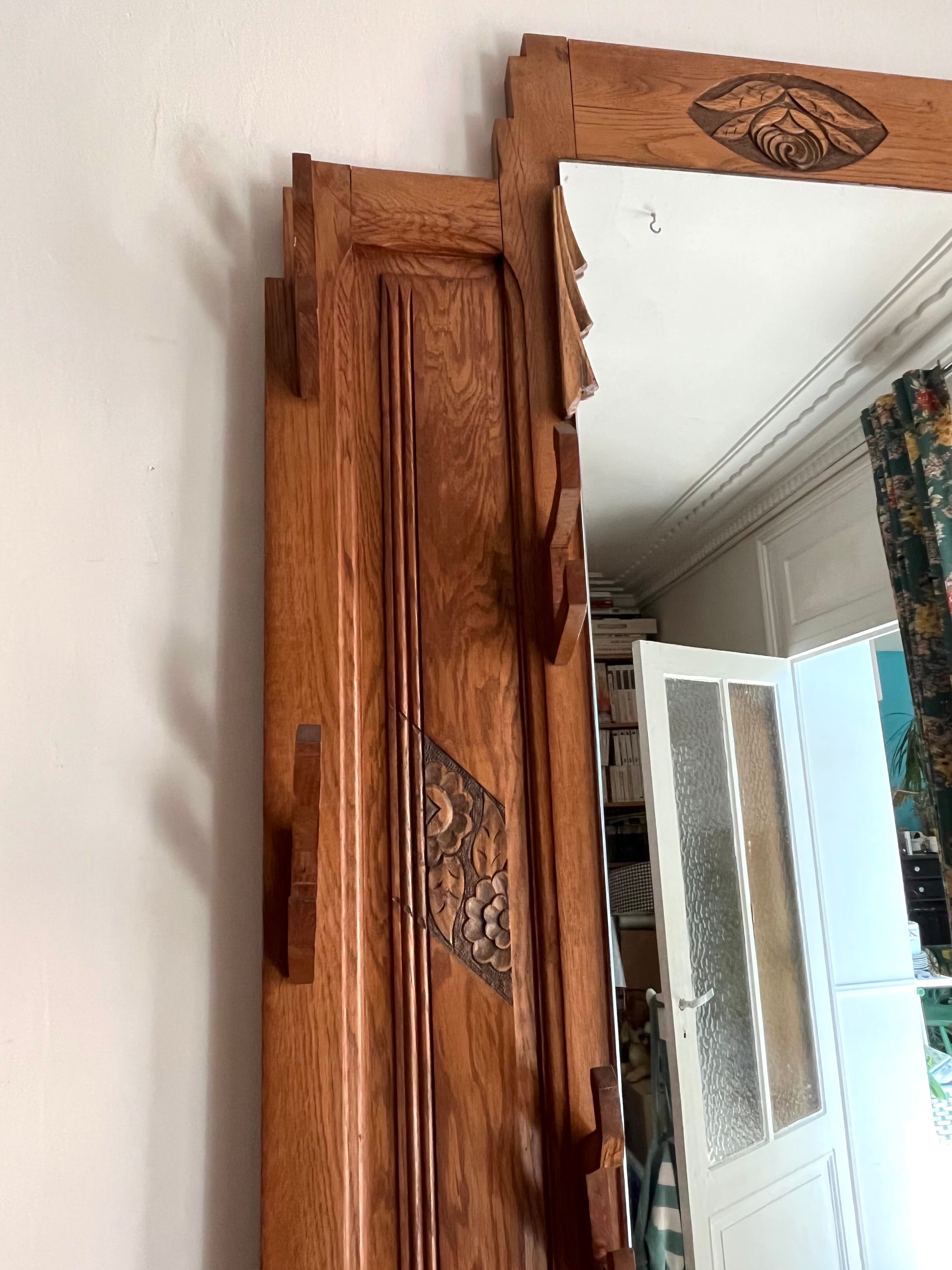 Old cloakroom in solid oak
