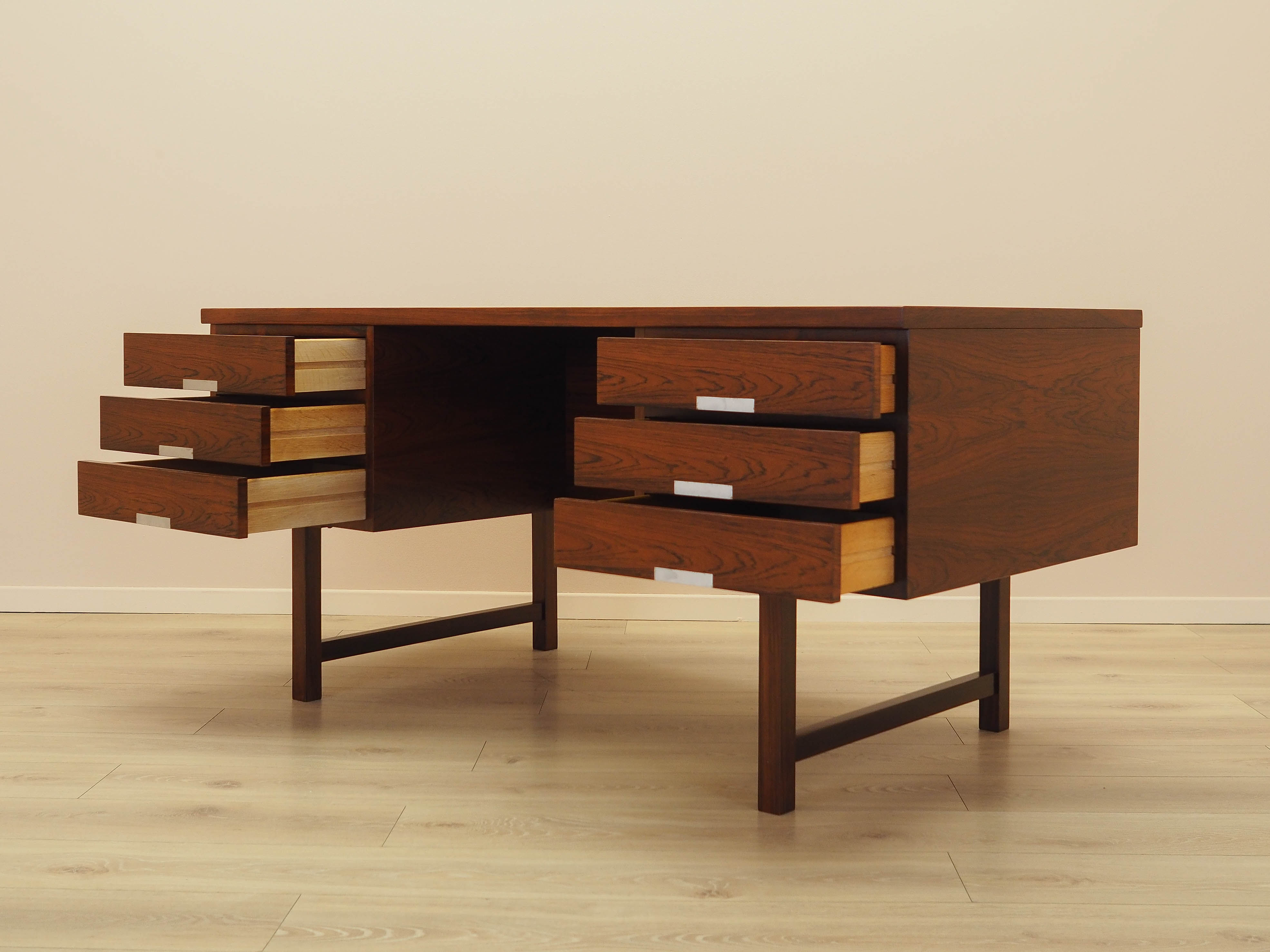 Rosewood desk, Danish design, 1970s, manufacturer: Eigil Petersens Møbelfab