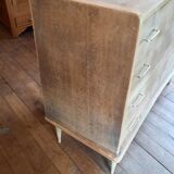Spindle foot chest of drawers