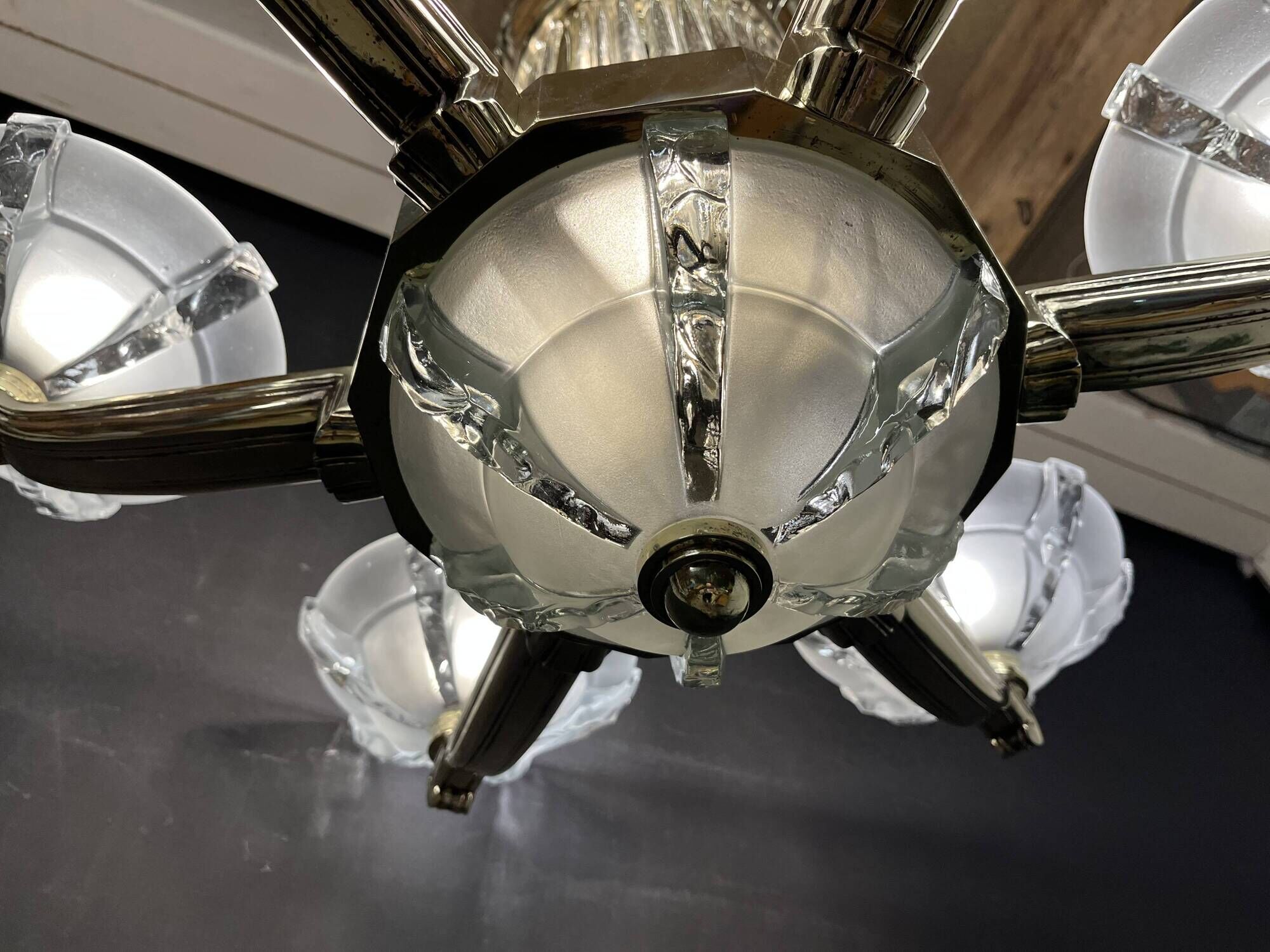 Art deco chandelier with chopsticks spirit Petitot bronze frosted glass Skyscraper