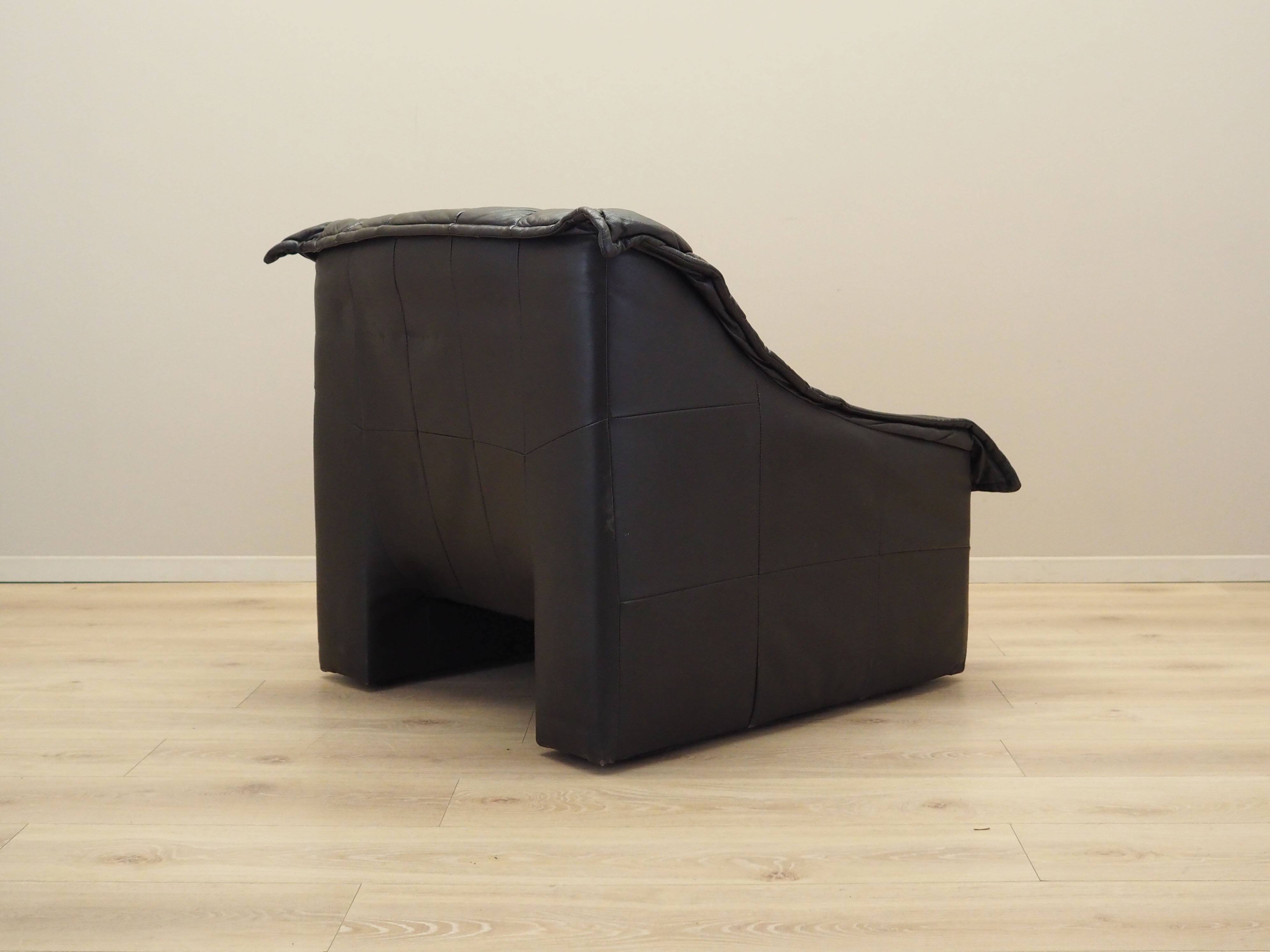 Fauteuil en cuir, design italien, années 1960, production : Italie