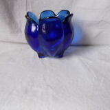 Vase en verre bleu