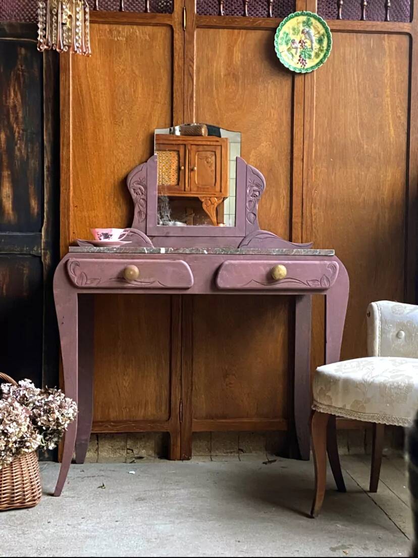 Art Deco dressing table in oak with an antique rose patina, timeless charm