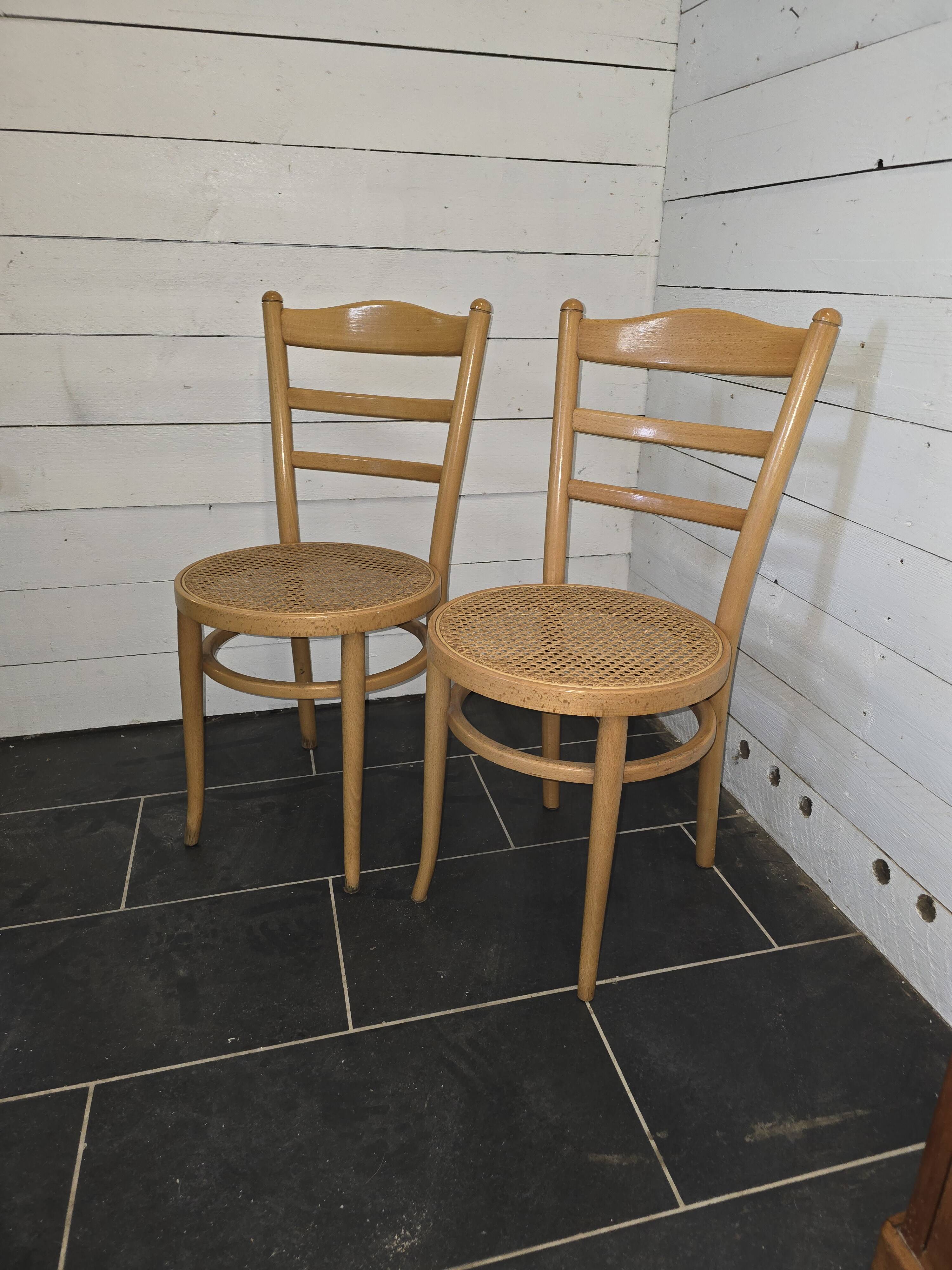 Paire de chaises de bistrot Baumann