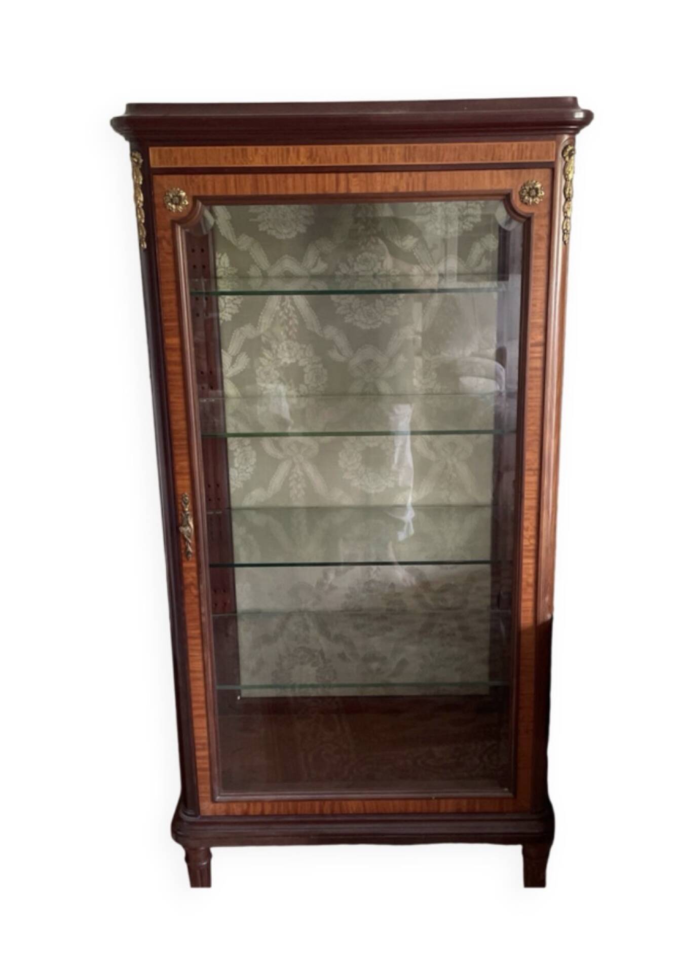 Vitrine de style Louis XVI en acajou et bronzes dorés — Fin XIXe / Déb