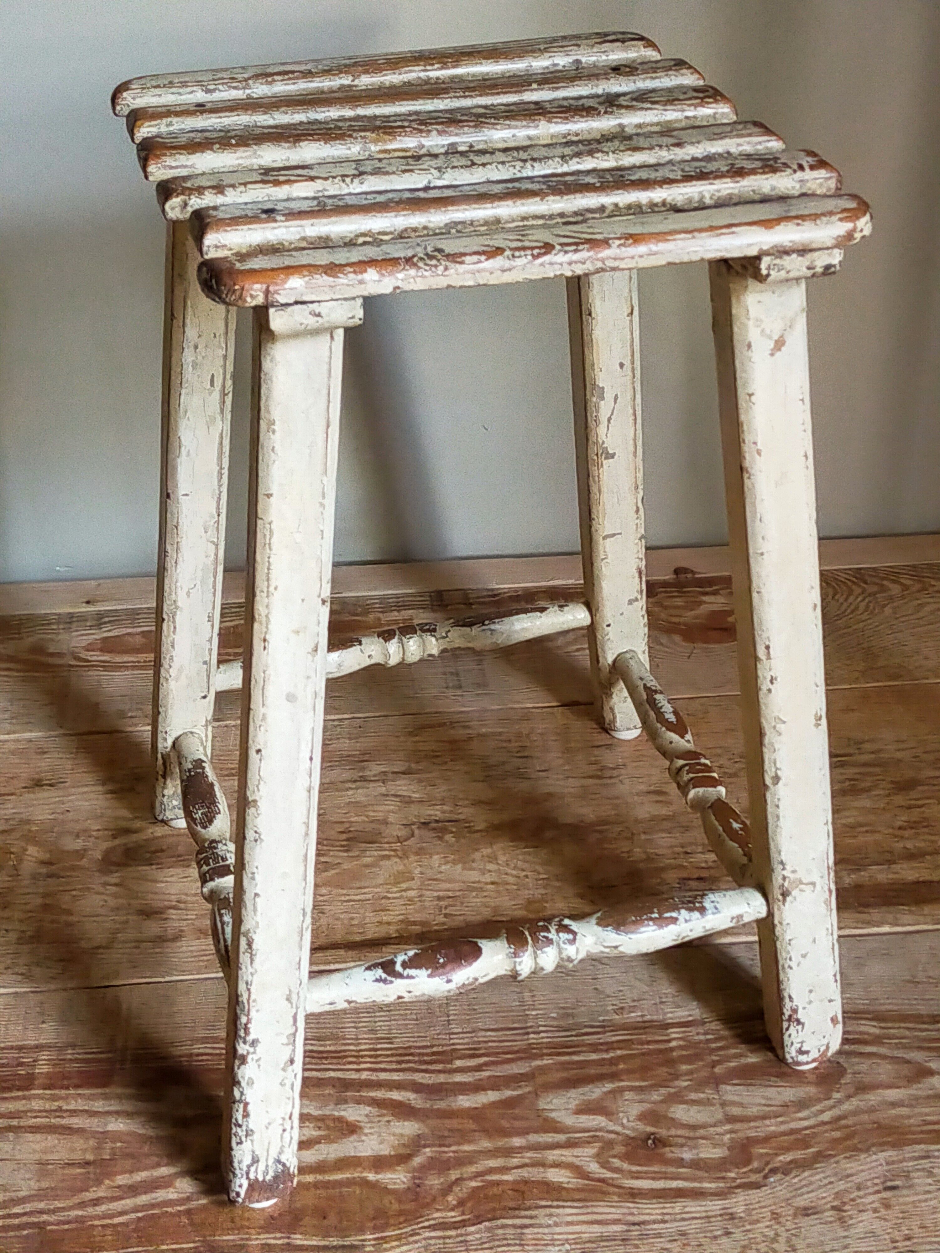 Patinated workshop stool old early twentieth century