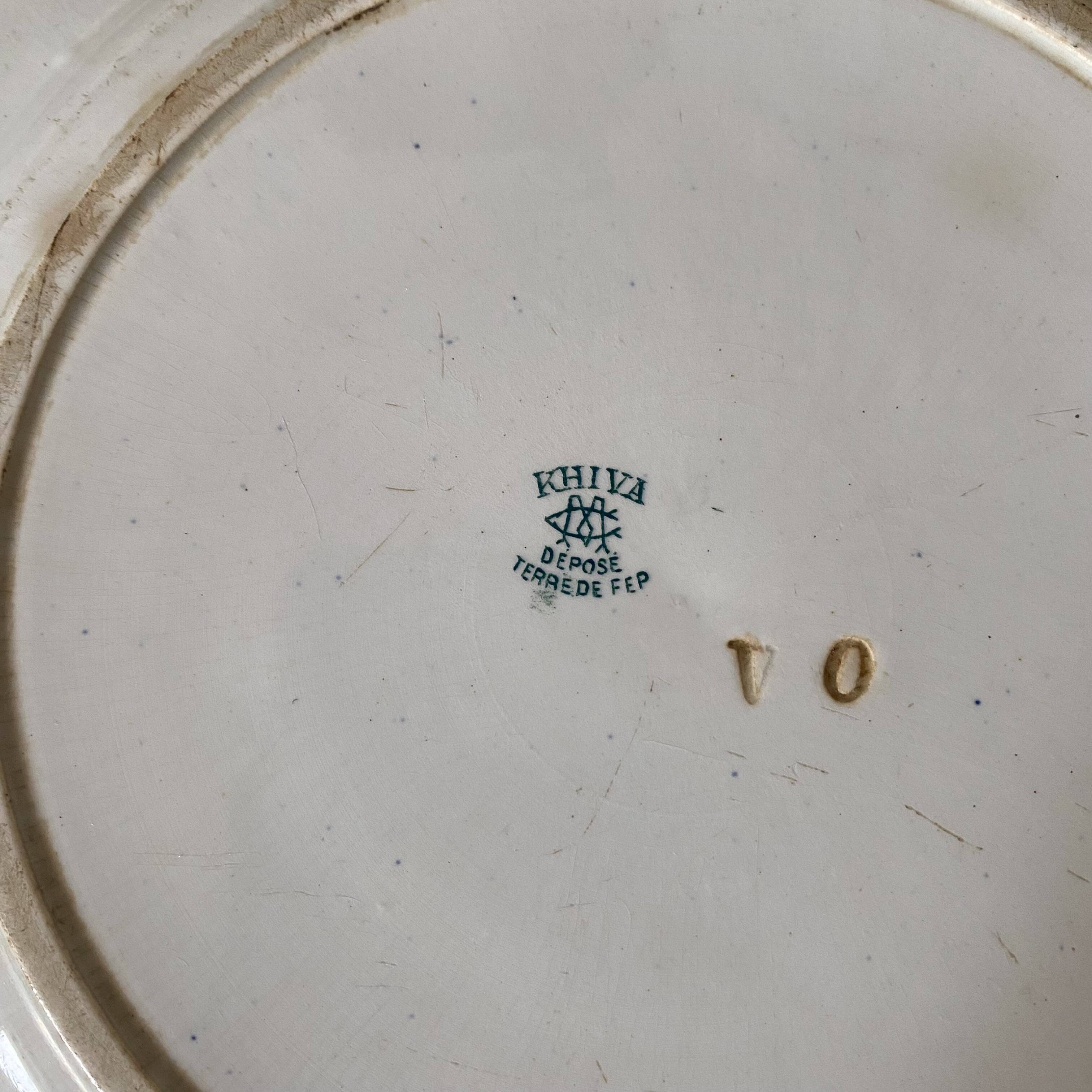 Green ironstone plate from Creil and Montereau "Khiva"