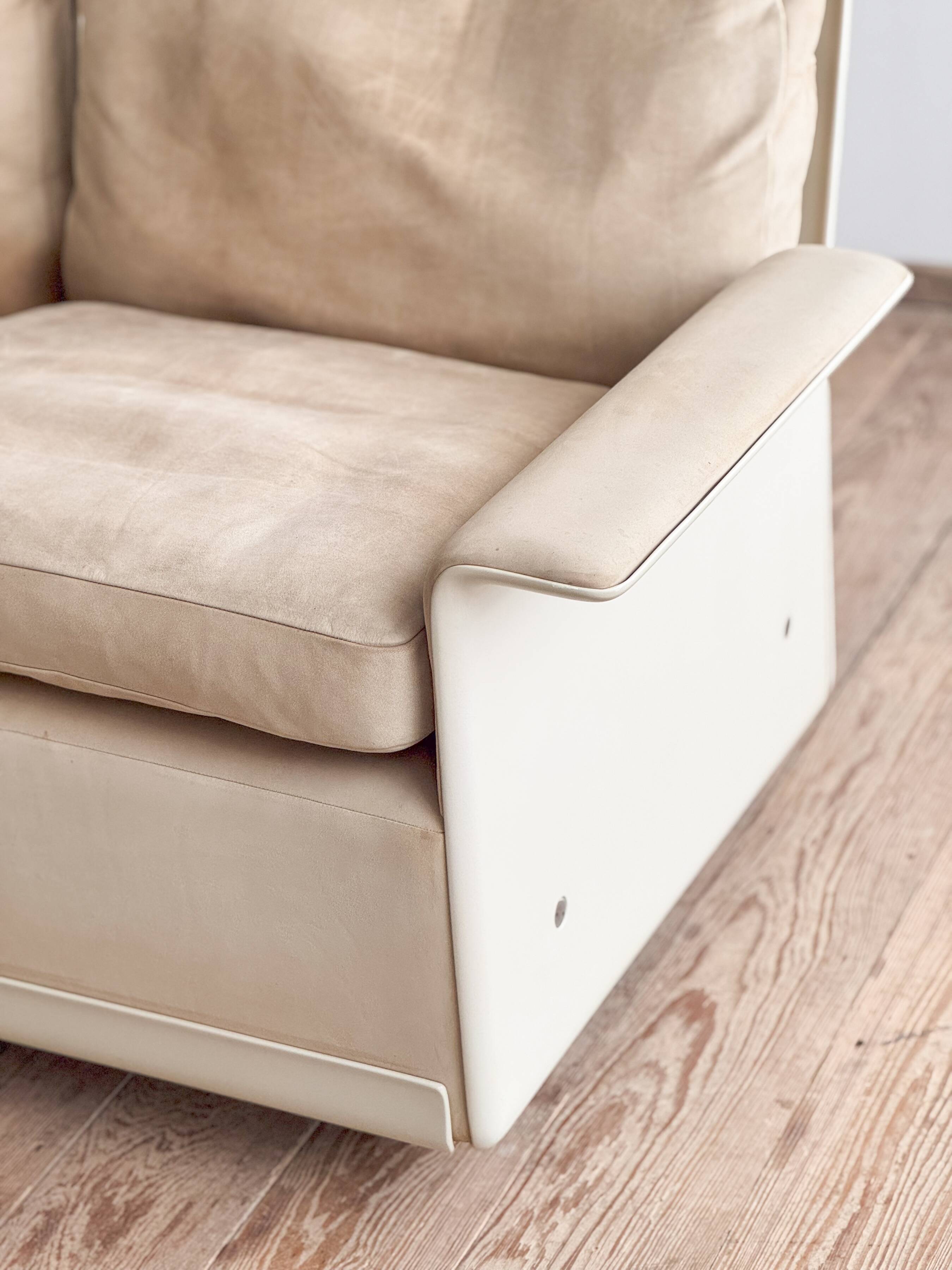 Canapé design 620 en suédine beige par Dieter Rams pour Vitsœ – Mid-Century
