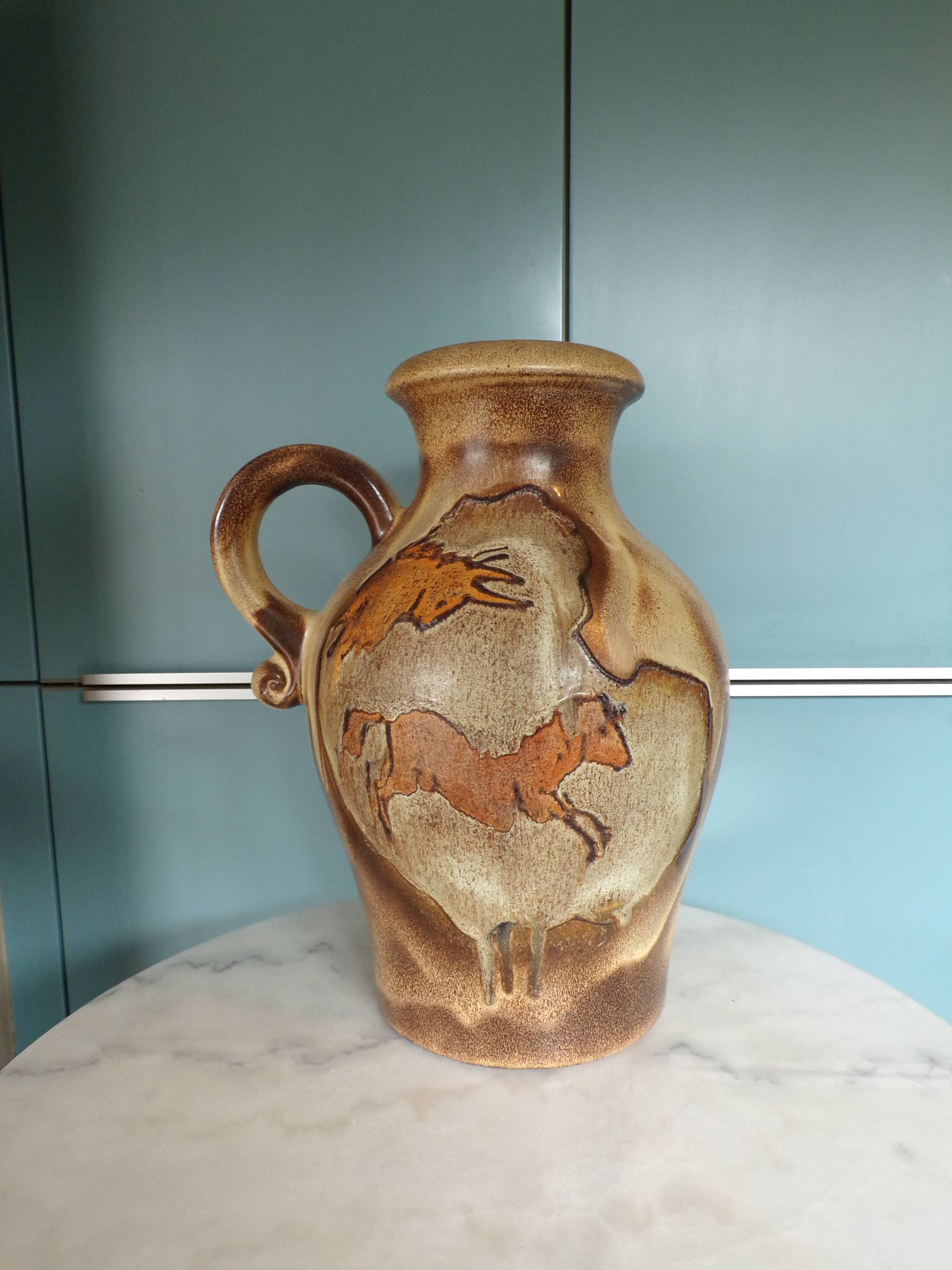 Vase WG Scheurich 490-42 decorated with cave paintings