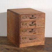 Small Japanese desk chest in oak and red pine, mid-Showa period, circa 1945–1970.