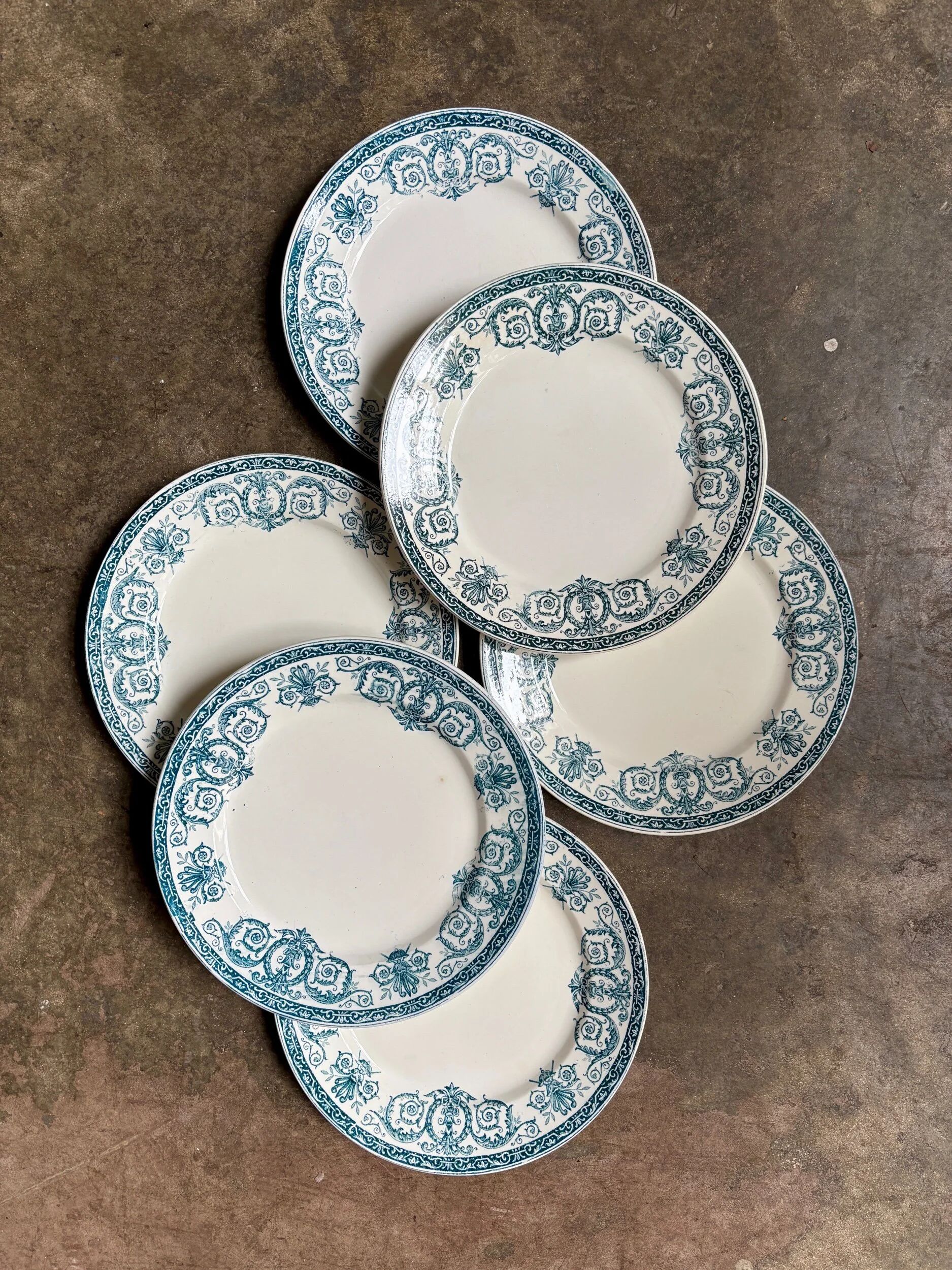 6 flat plates Léon Graves in ironstone, "Marie-Louise" service.
