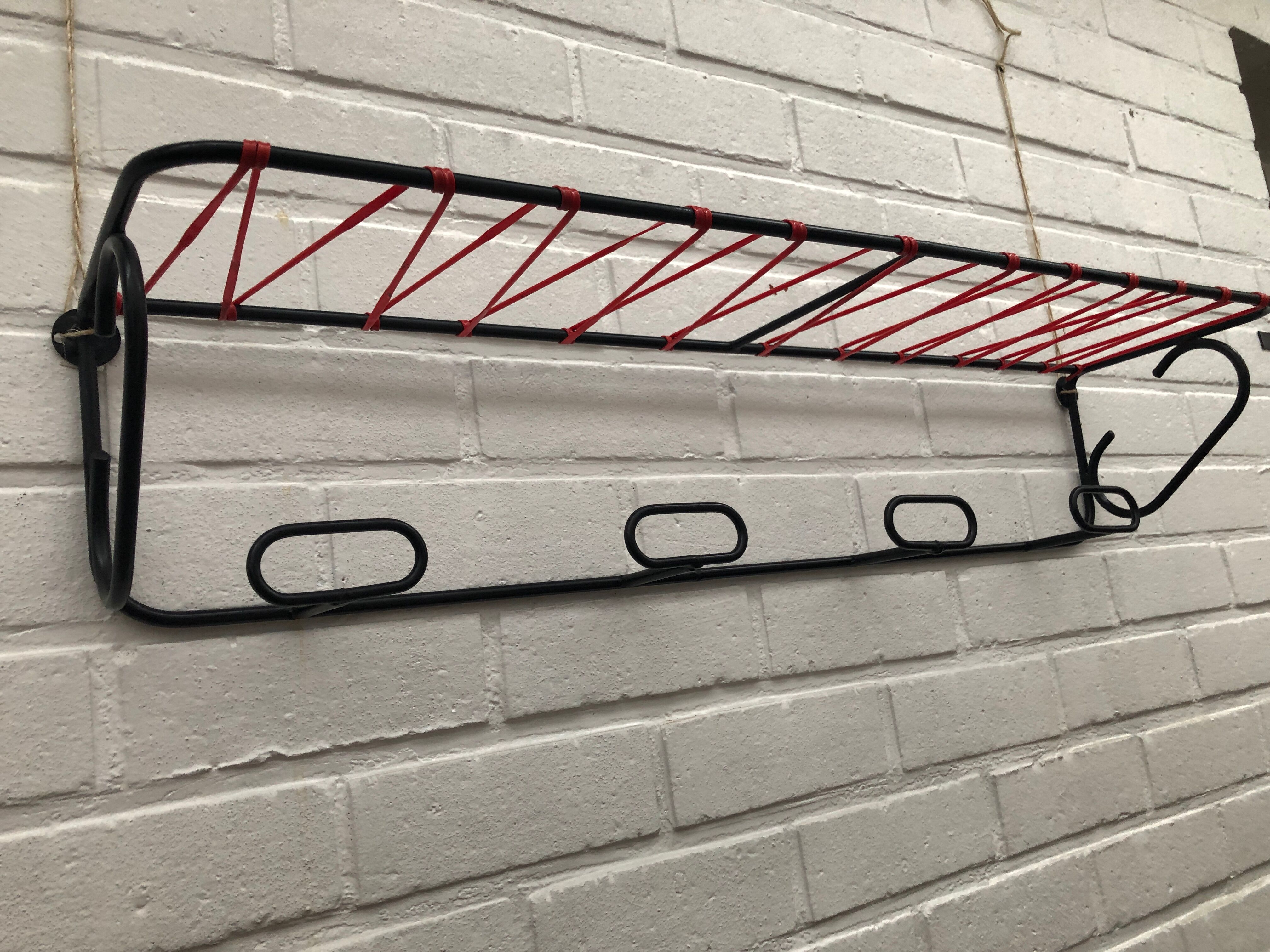 Coat rack of the 50s metal and scoubidou thread