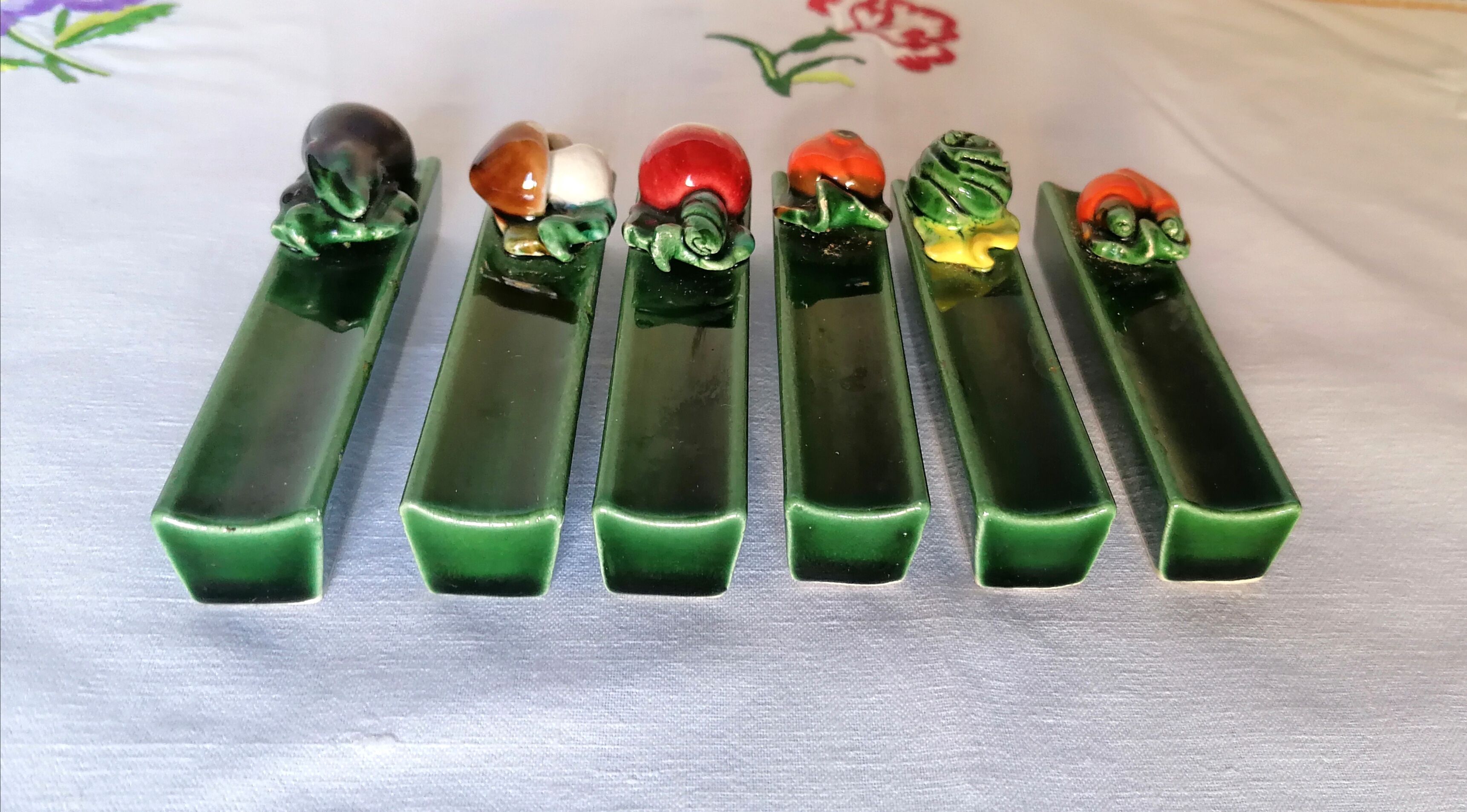 6 slurry vegetable knife holders