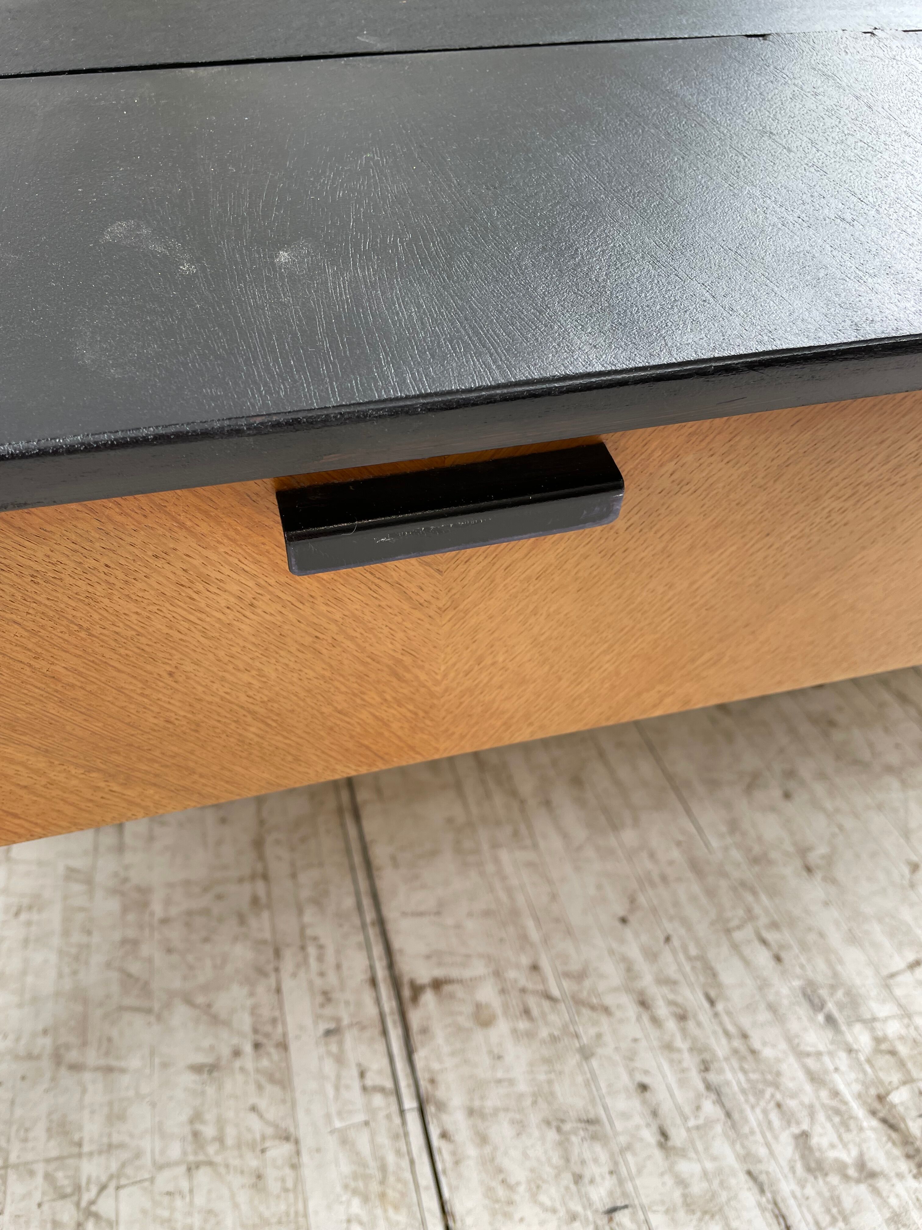 Console desktop feet compass 60s