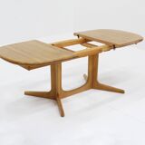 Table à manger ovale extensible vintage danoise en bois massif
