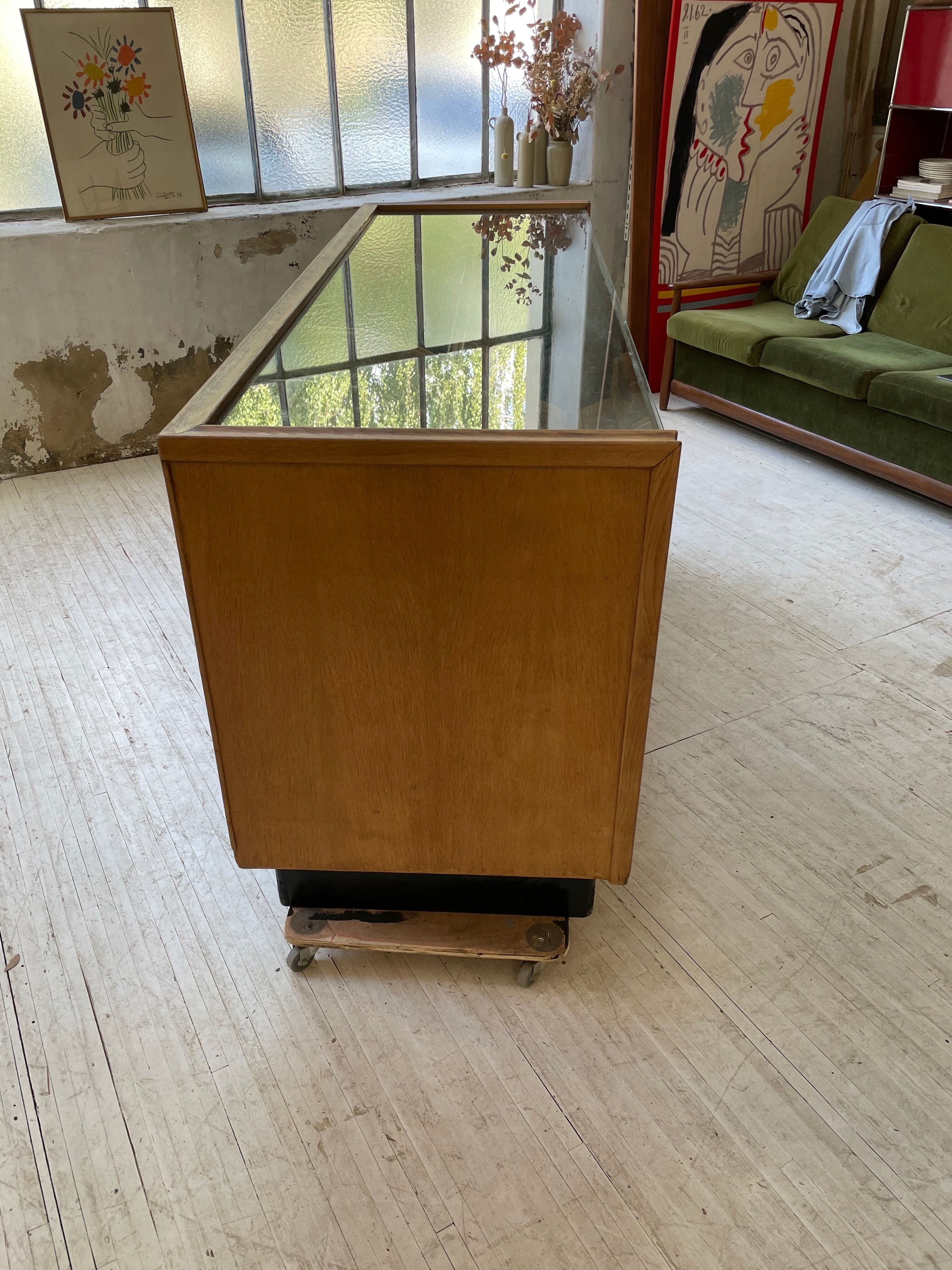 Glass trading post 50s