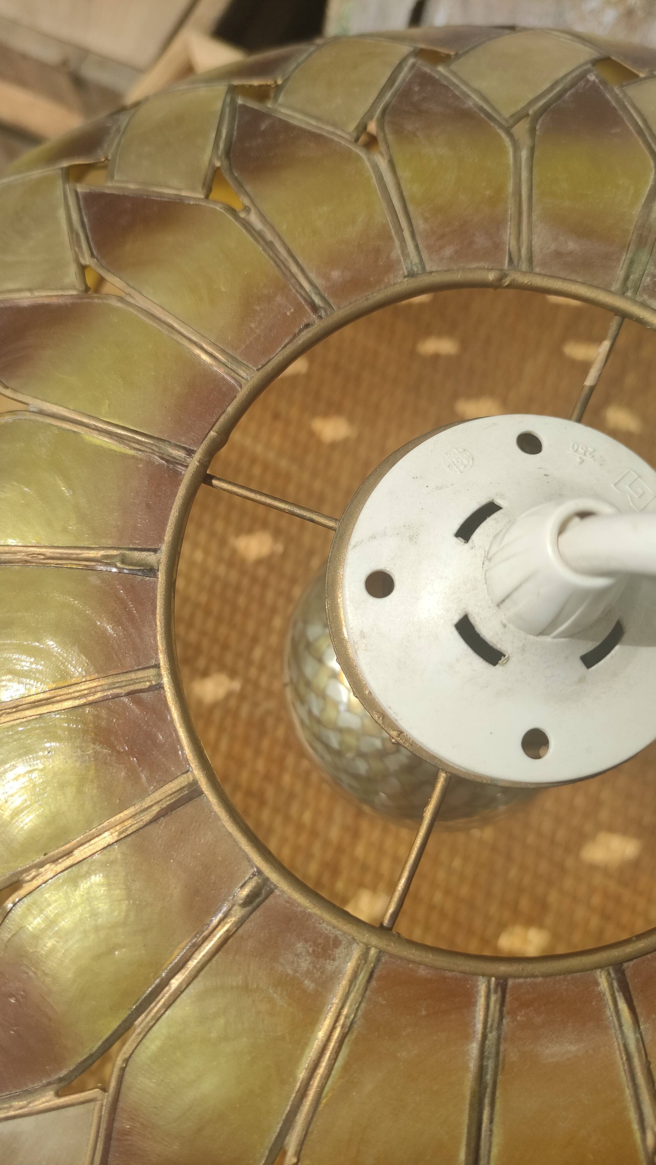 Large vintage pendant lamp in mother-of-pearl and brass