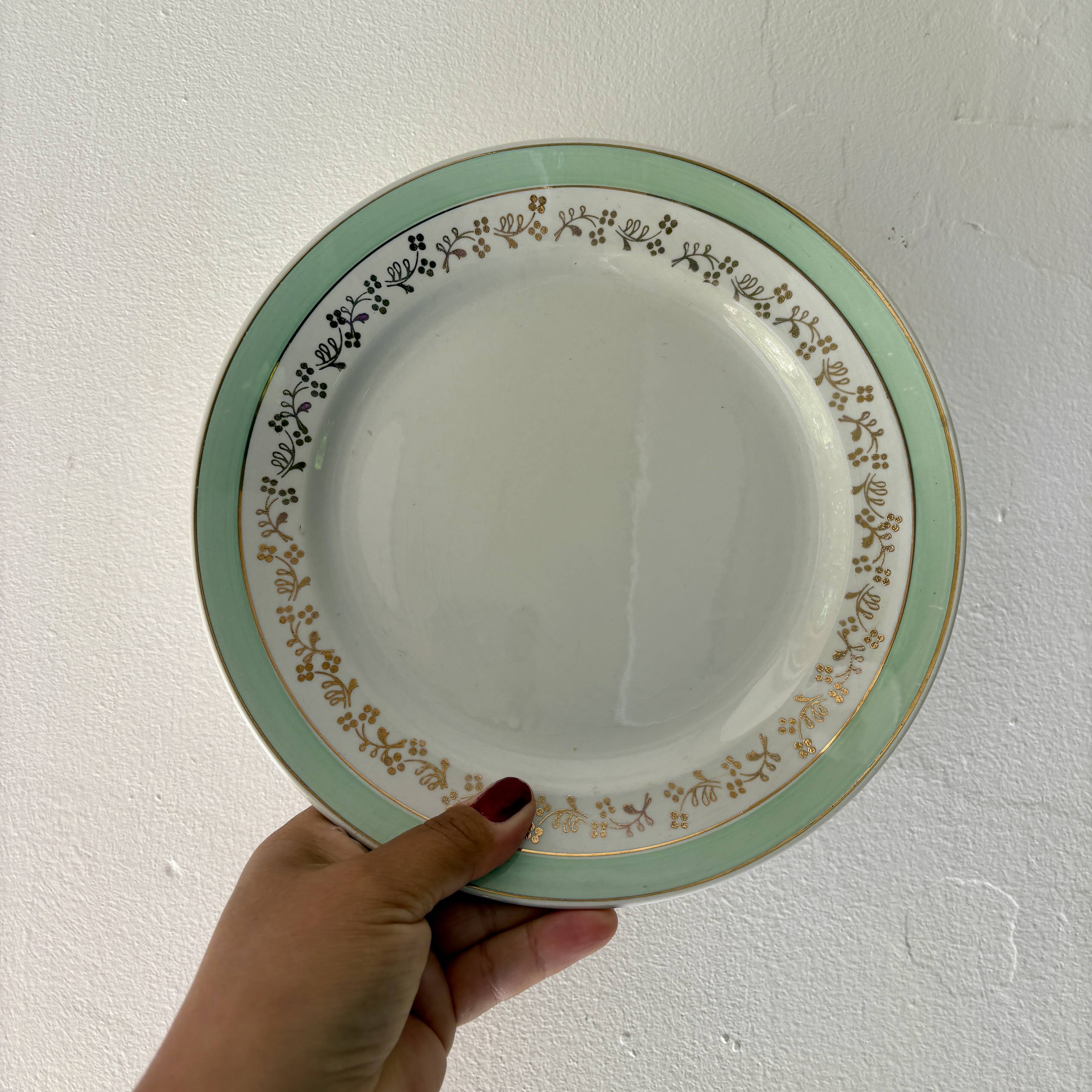 Set of 12 white, mint and gold flat plates, Mosèle de Lunéville