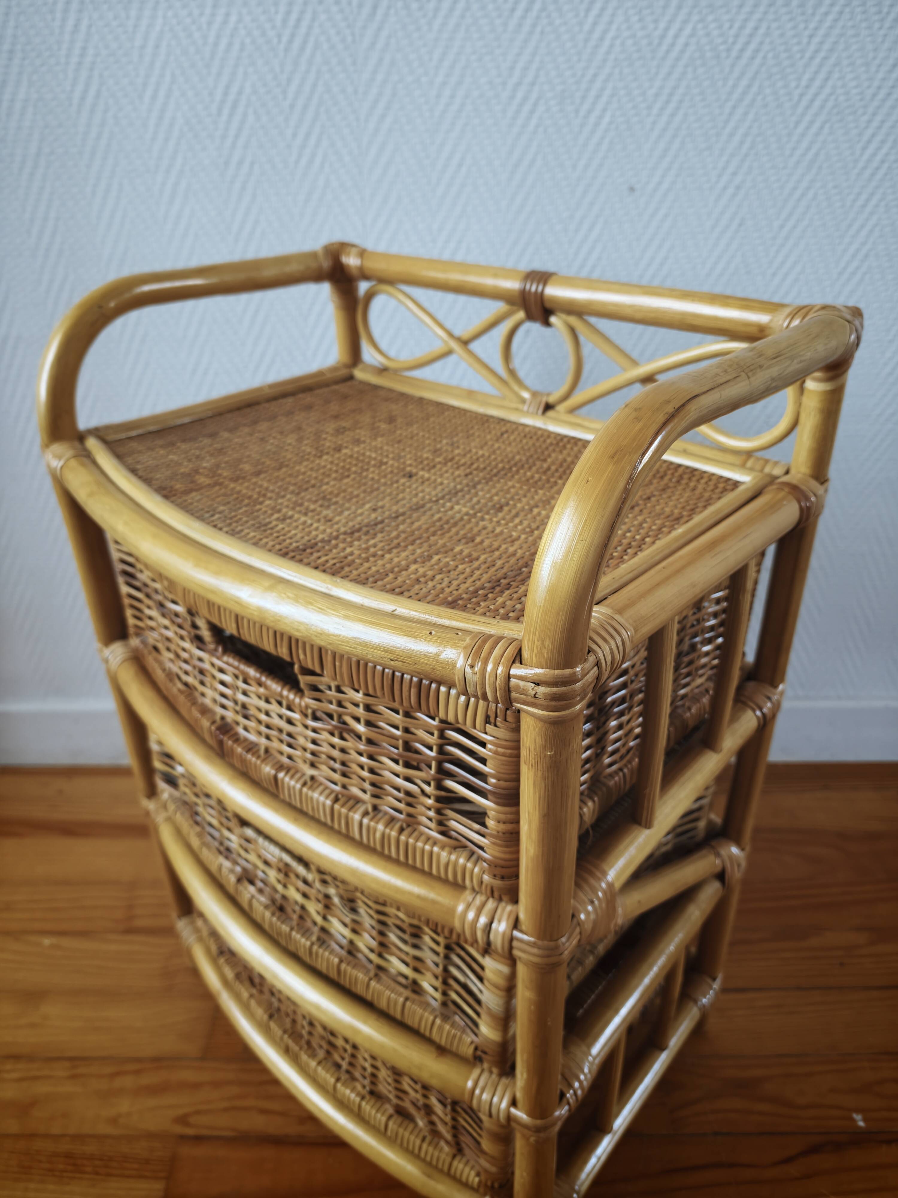 Vintage commode in rattan and wicker