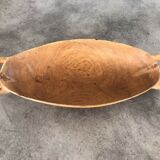 Carved wooden flat-plated - artisanal tribal art African cuisine