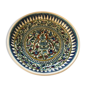 plat en céramique