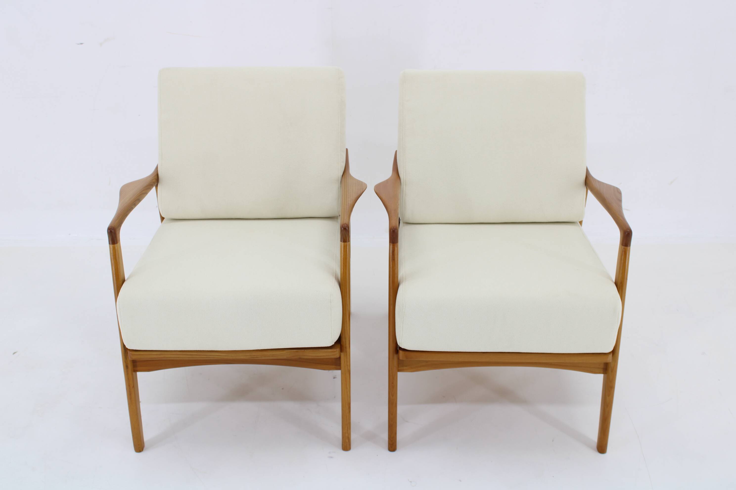 1970s Pair of Restored Armchairs by Drevotvar, Czechoslovakia