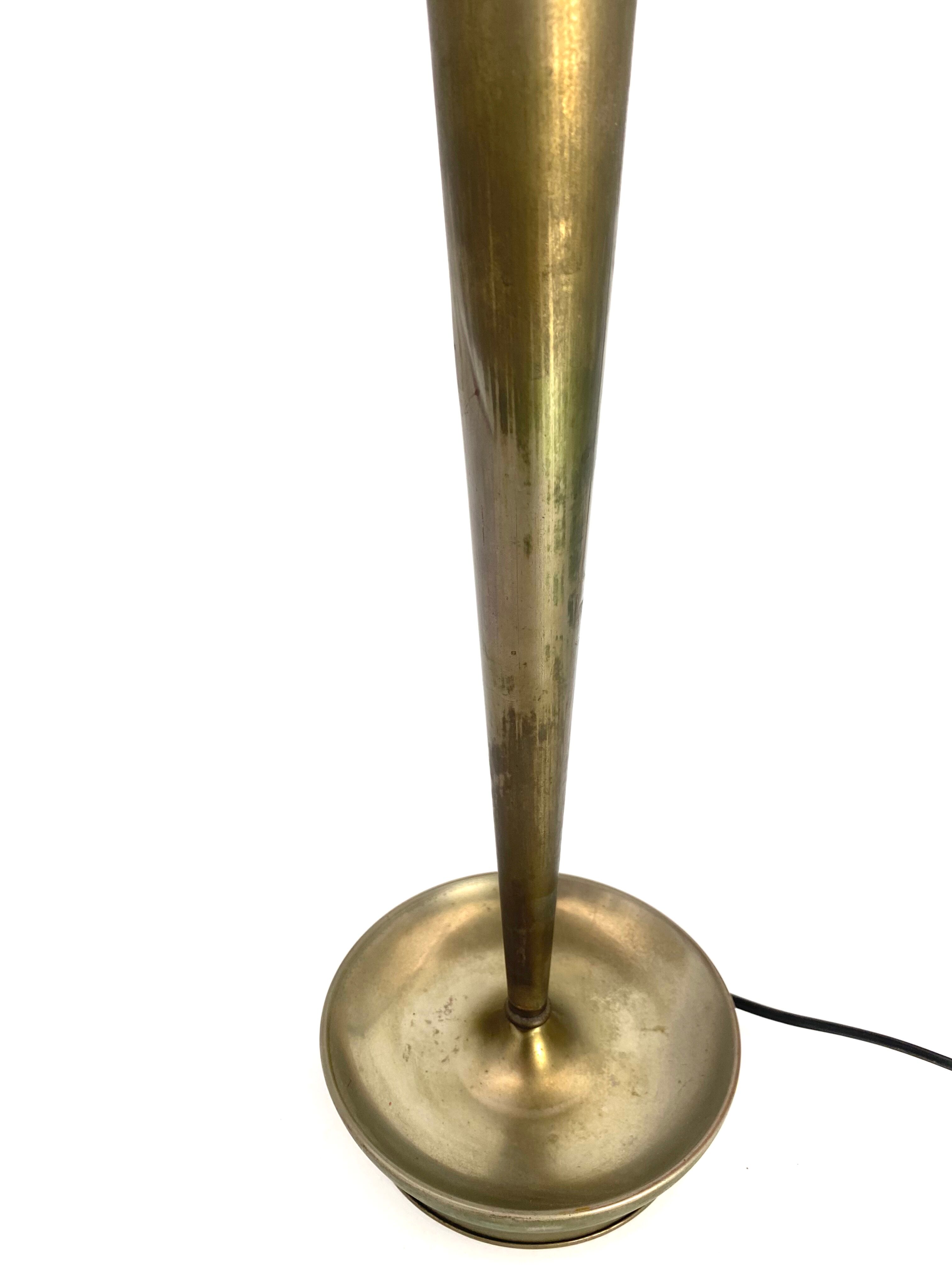 Executive desk lamp model D 4639, Stilnovo, Milan Italy, circa 1950