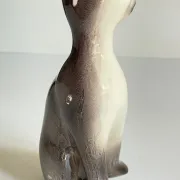 Vintage ceramic chat
