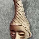 Masque tutsi en plâtre des années 1950 signé Gorza (C)