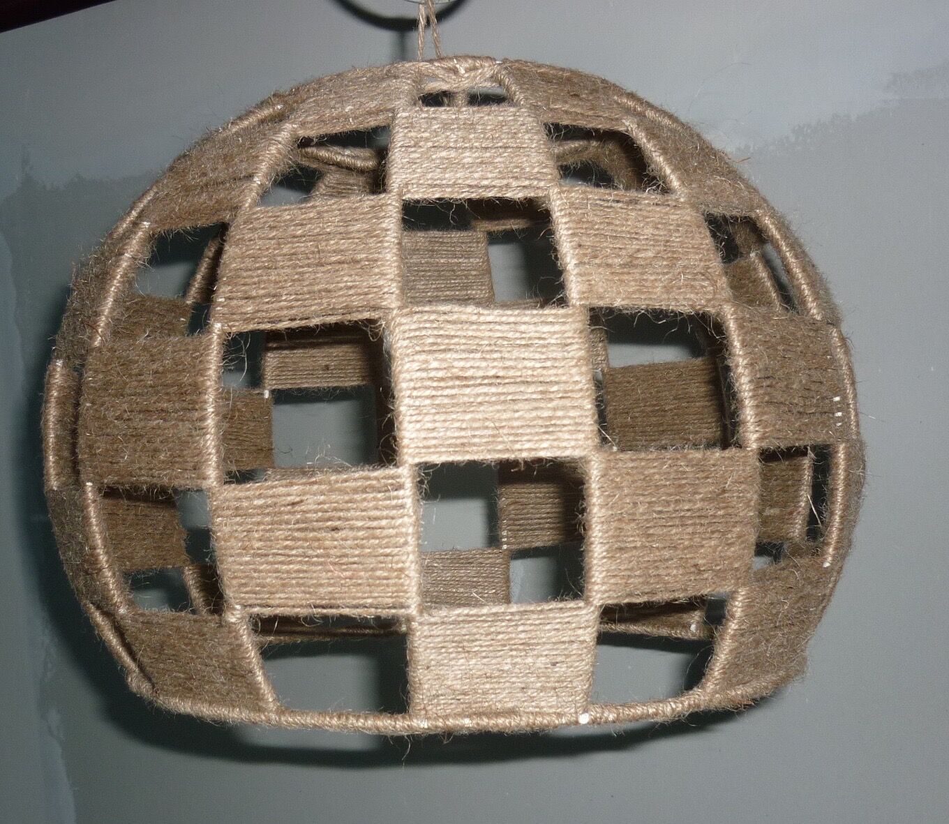 Checkered jute wire lampshade for suspension