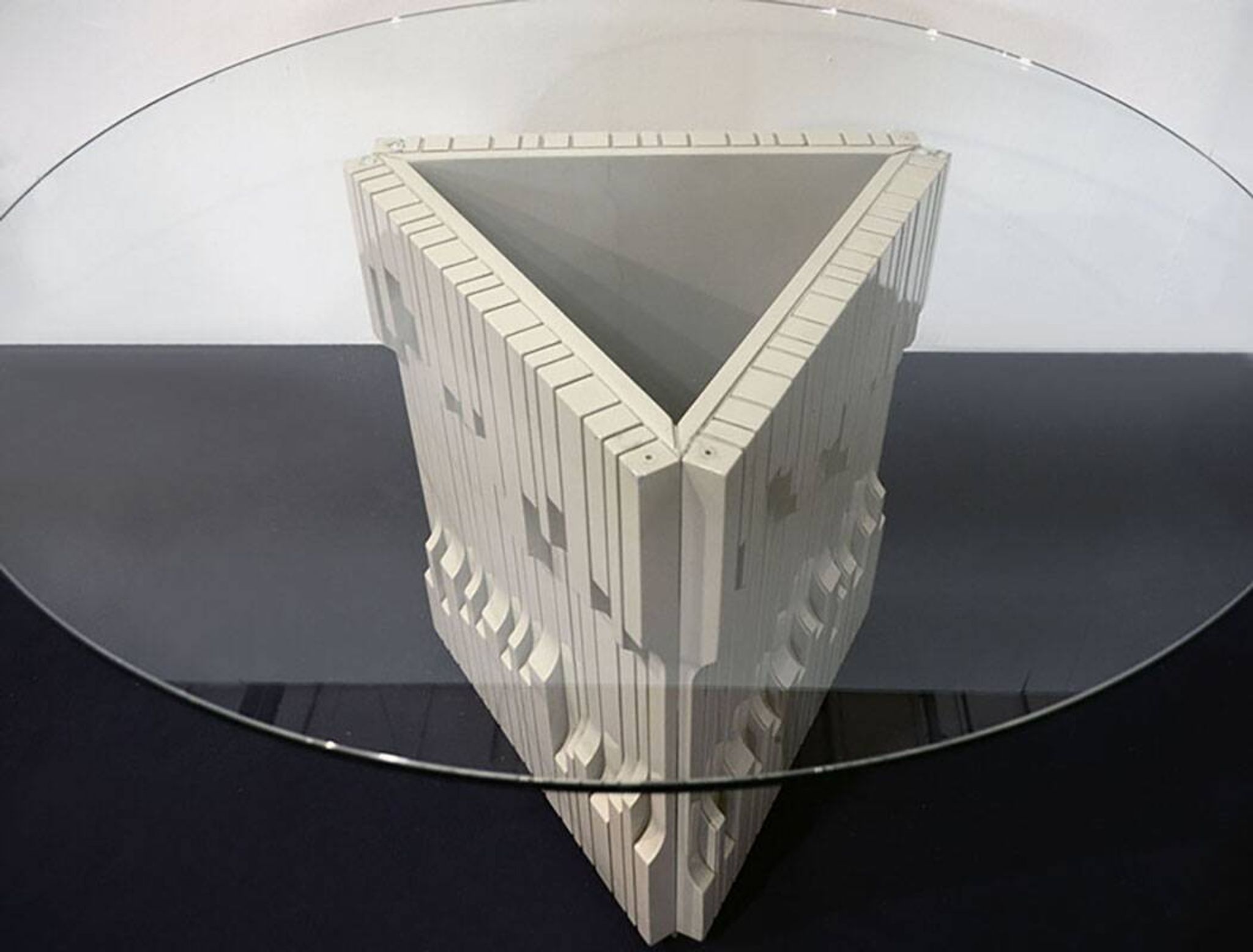Luciano Frigerio ‘Norman’ table in solid lacquered wood