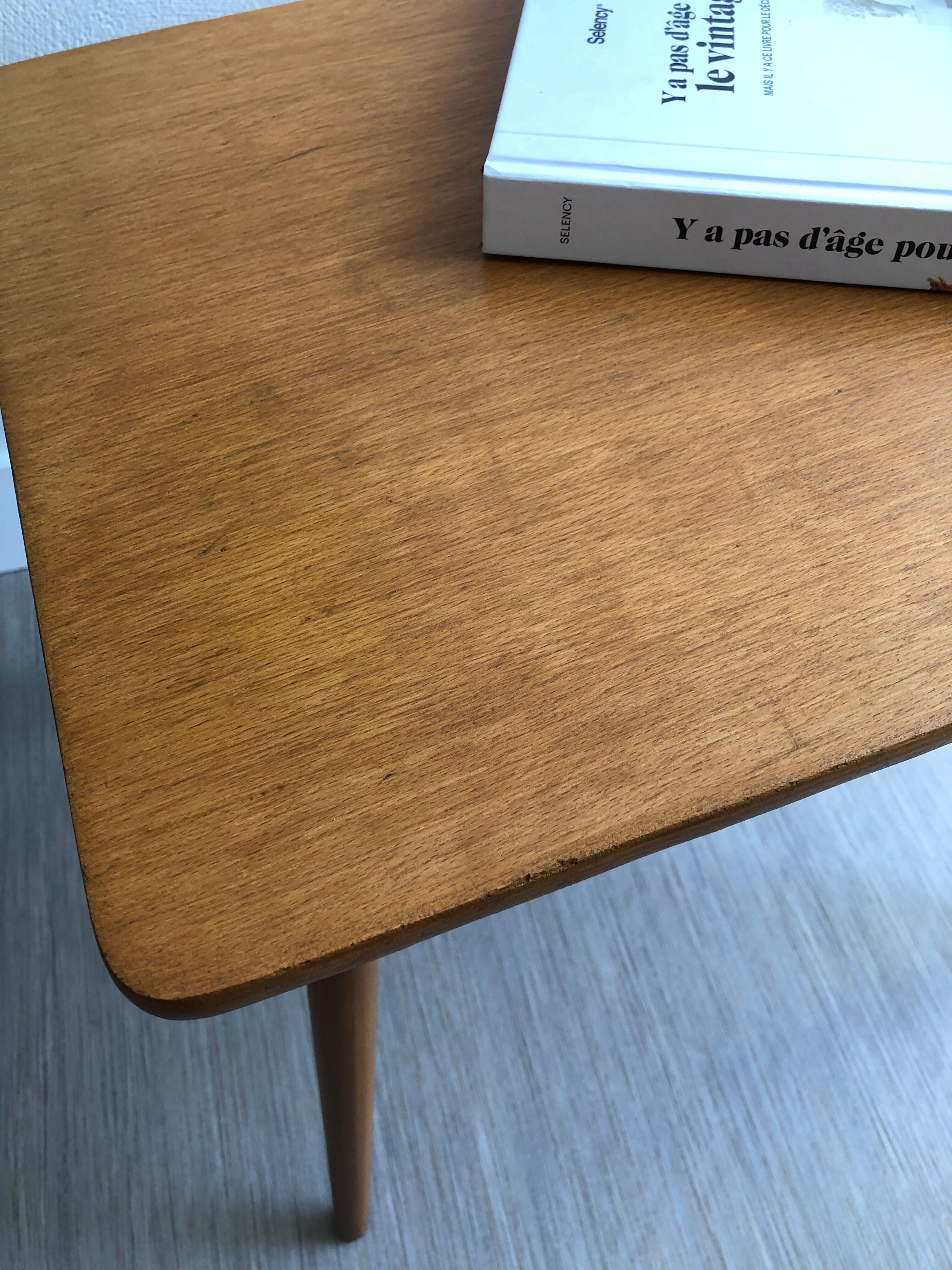 Table basse vintage pieds compas
