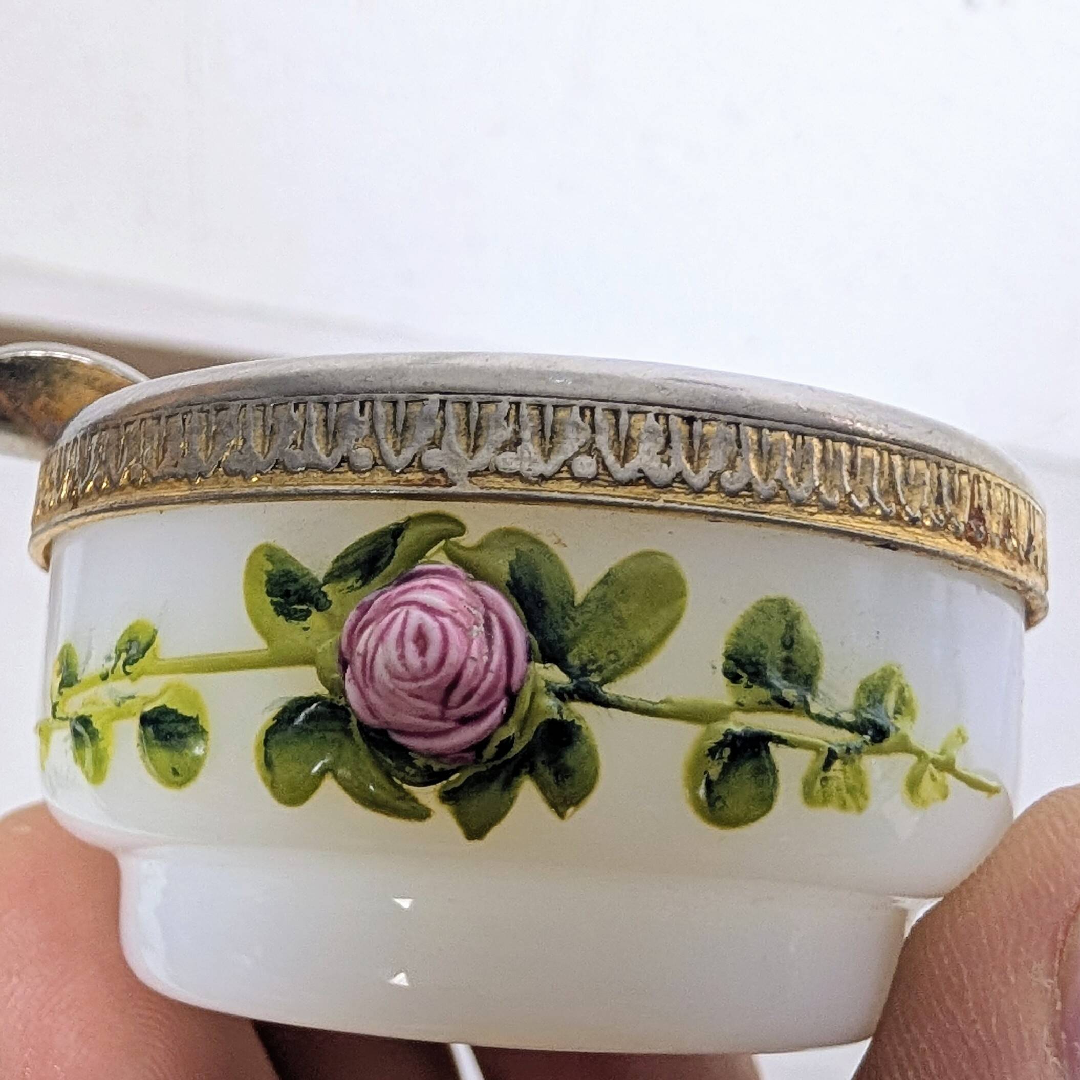 Cendrier de poche Napoléon III en opaline et métal