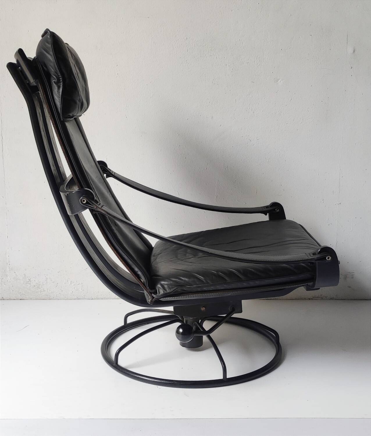 Black leather armchair by Åke Fribytter for Nelo möbel from the 70s