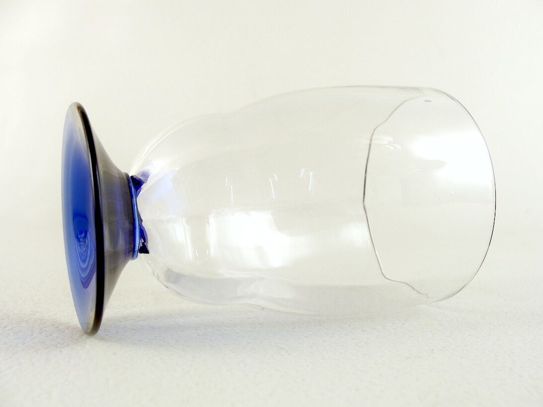 1930 glasses, blue feet