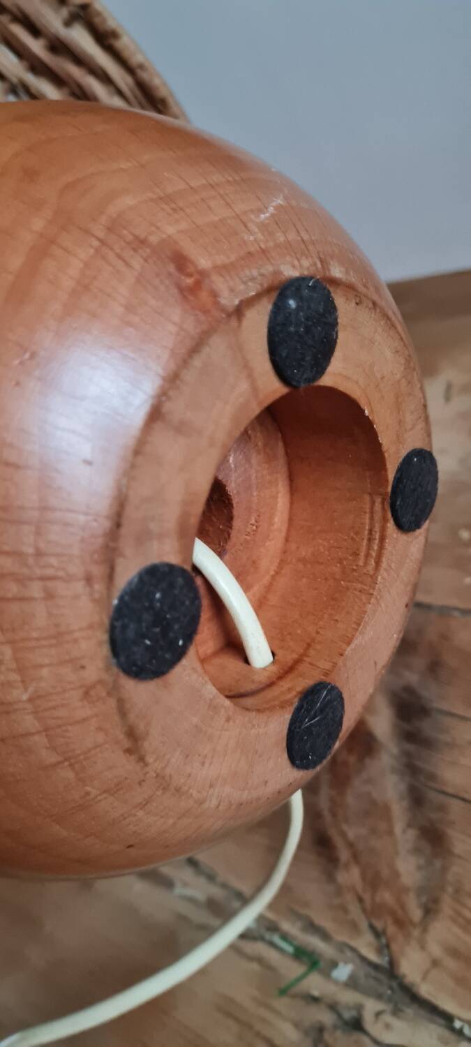 Ball lamp in walnut wood and wicker