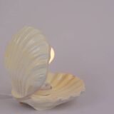 Scallop shell lamp
