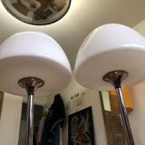 Set of 2 vintage tulip foot lamps