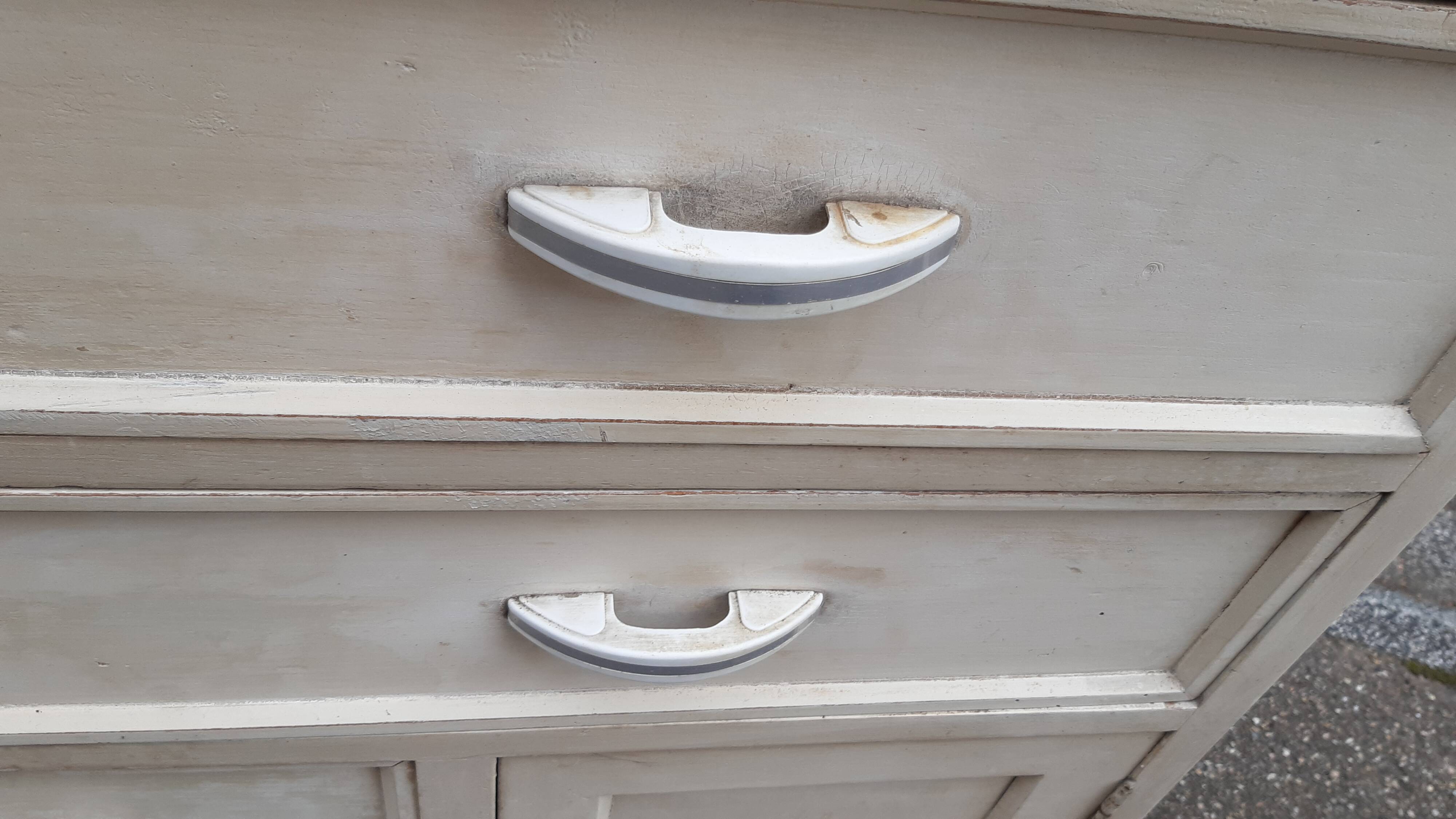 Commercial furniture with drawers