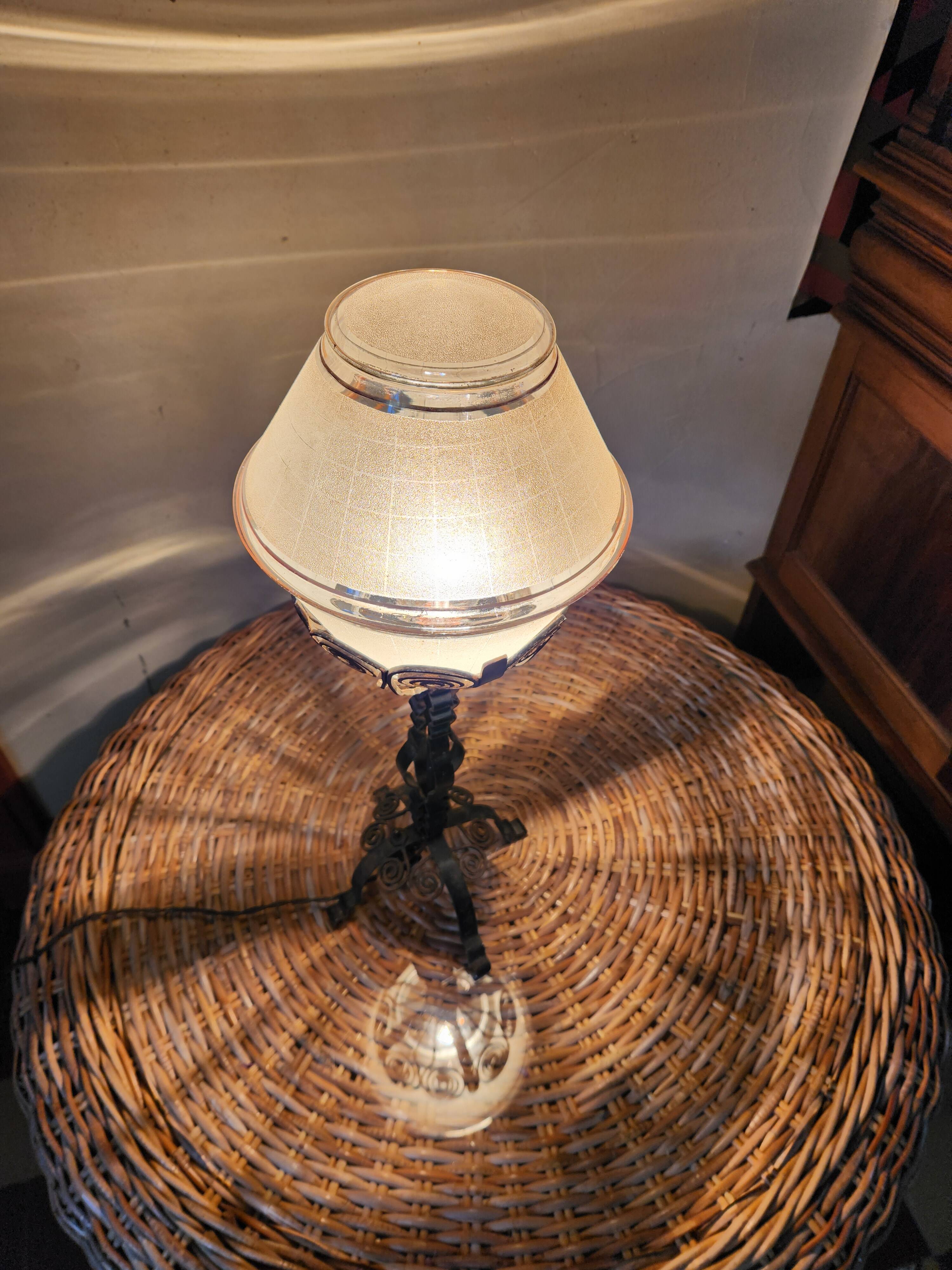 Lampe fer forgé art déco